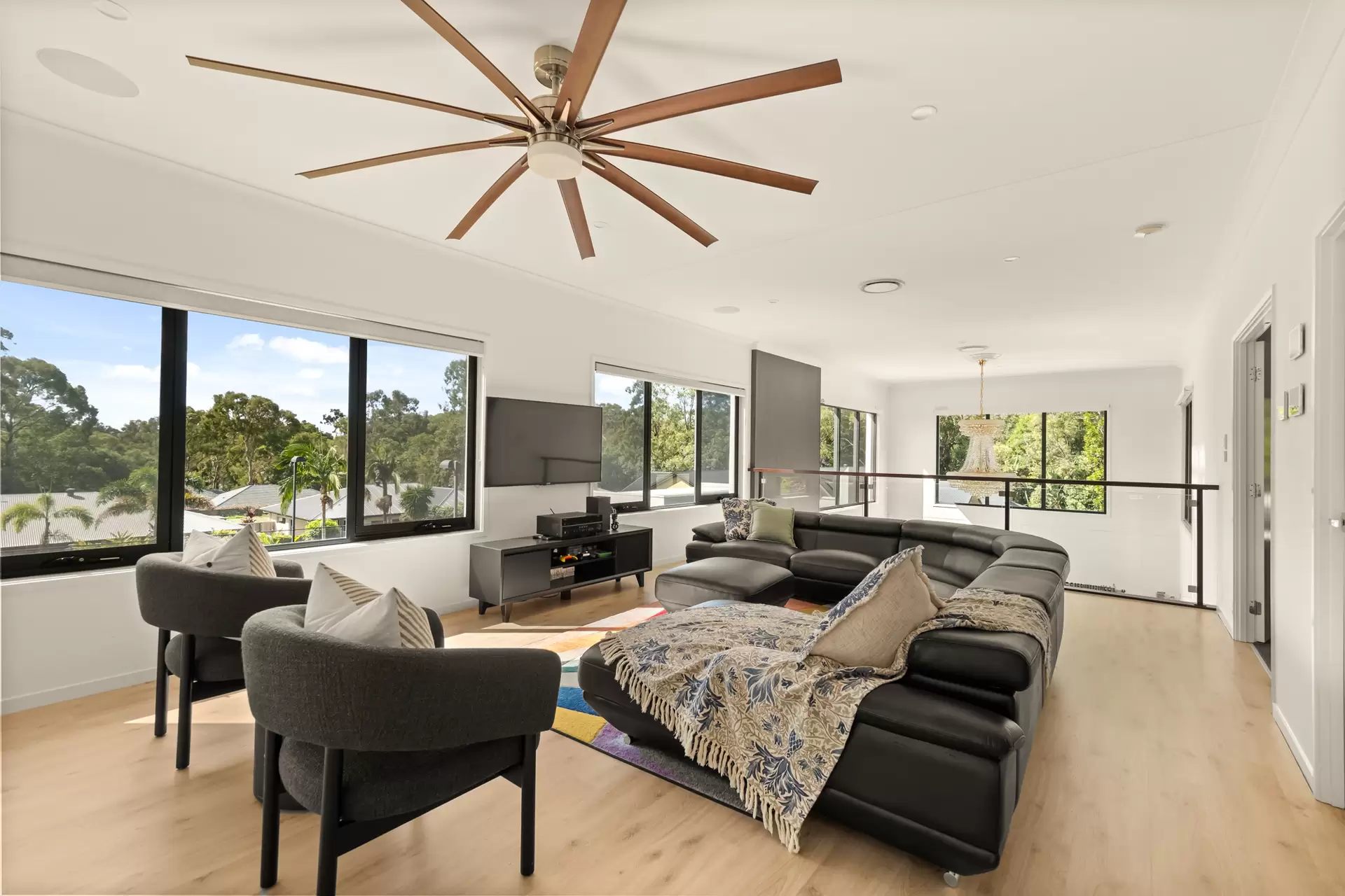 69 Ermelo Road, Gumdale Sold by Queensland Sotheby's International Realty - image 1