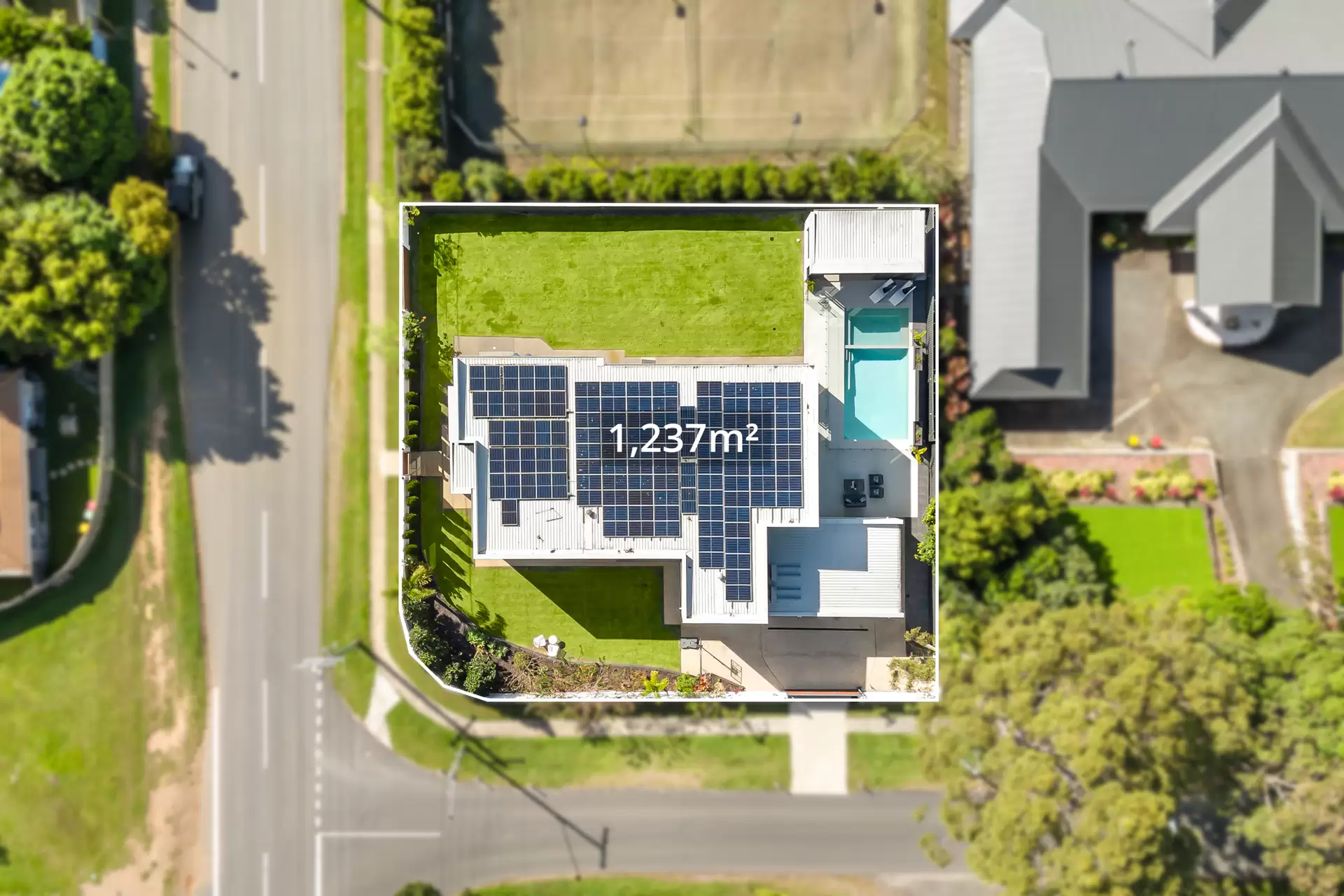 69 Ermelo Road, Gumdale Sold by Queensland Sotheby's International Realty - image 1