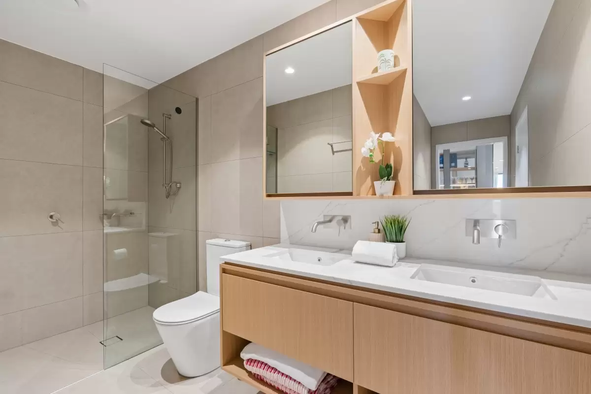 1202/4 Seventeenth Avenue, Palm Beach Sold by  - image 1