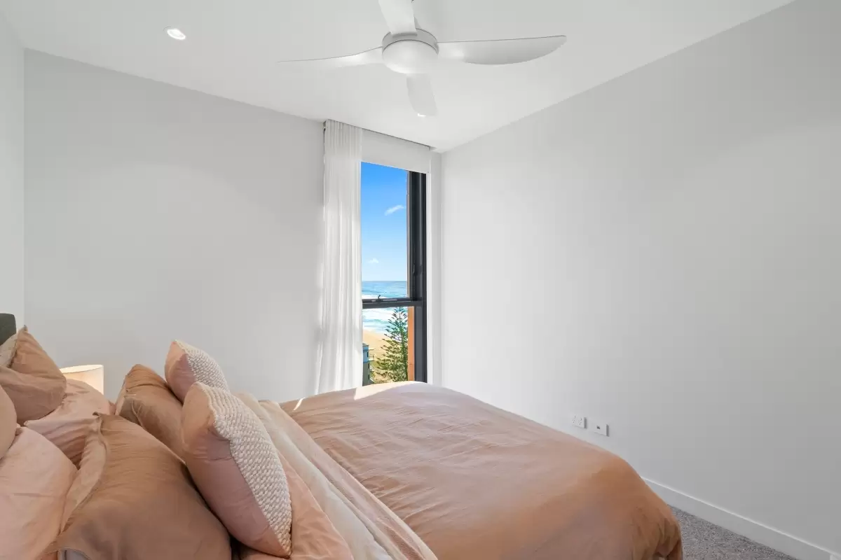 1202/4 Seventeenth Avenue, Palm Beach Sold by  - image 1