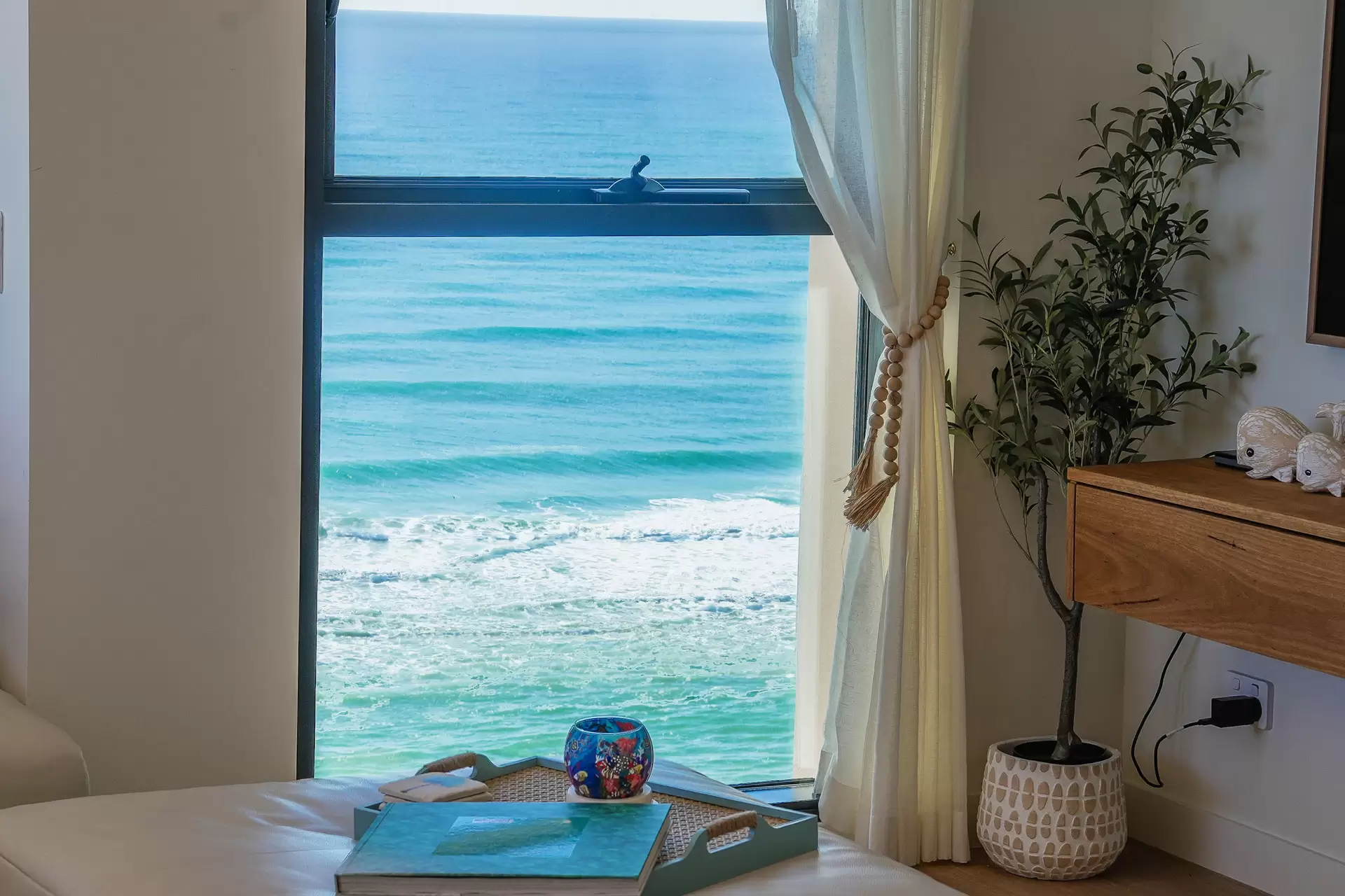 1202/4 Seventeenth Avenue, Palm Beach Sold by Queensland Sotheby's International Realty - image 1
