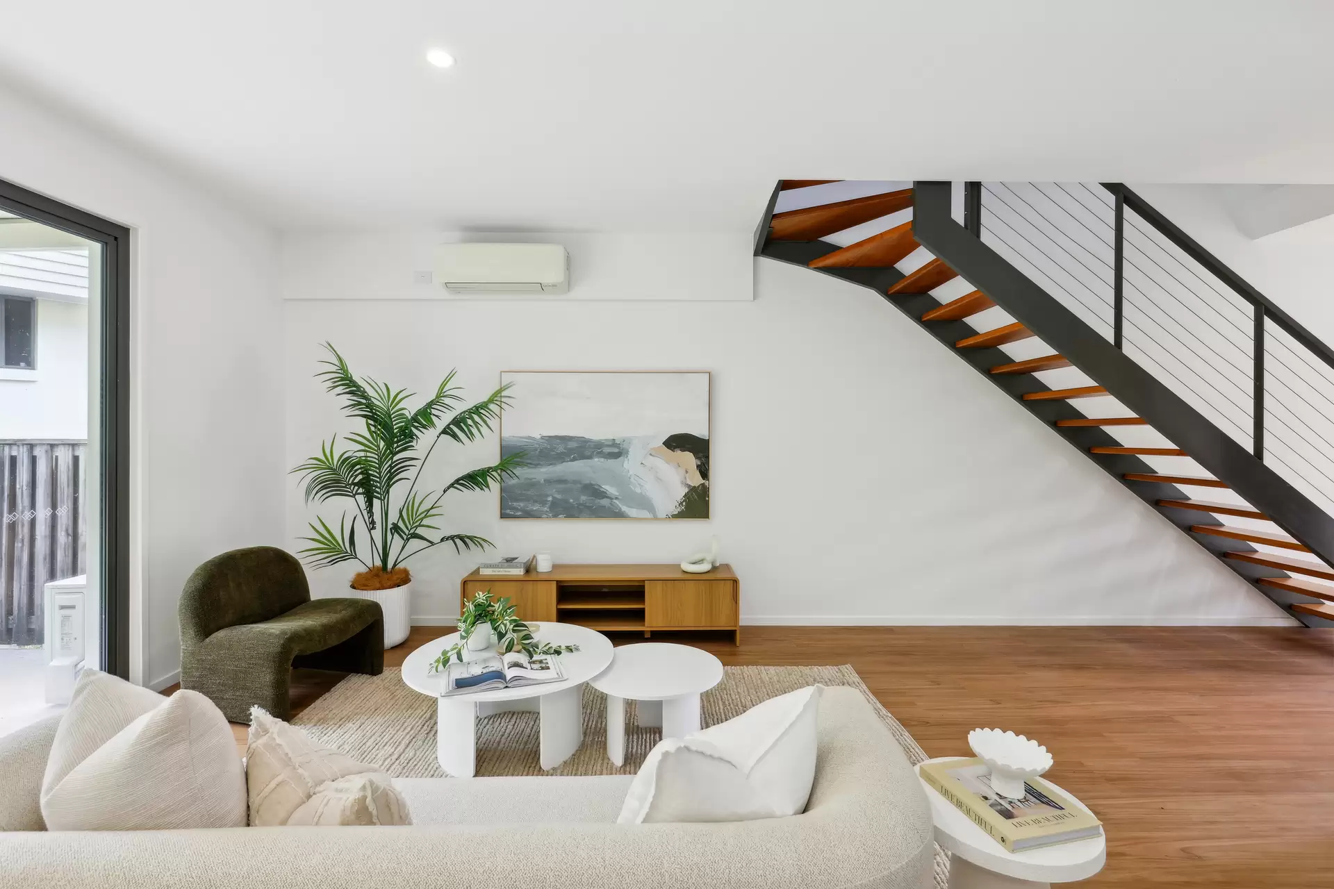 2/6 Egerton Street, Southport Sold by Queensland Sotheby's International Realty - image 1