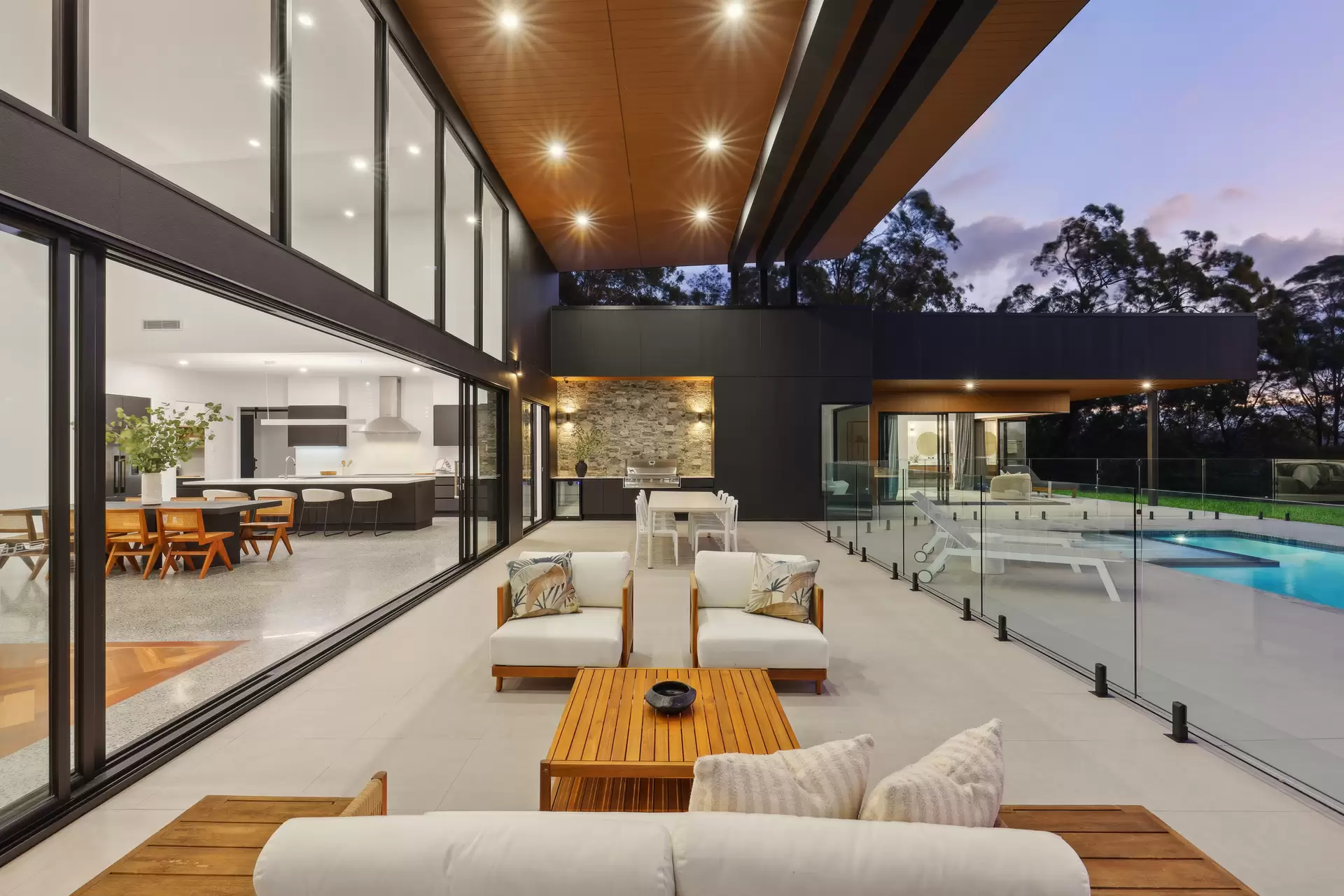 905B Main Western Road, Tamborine Mountain Sold by Queensland Sotheby's International Realty - image 1