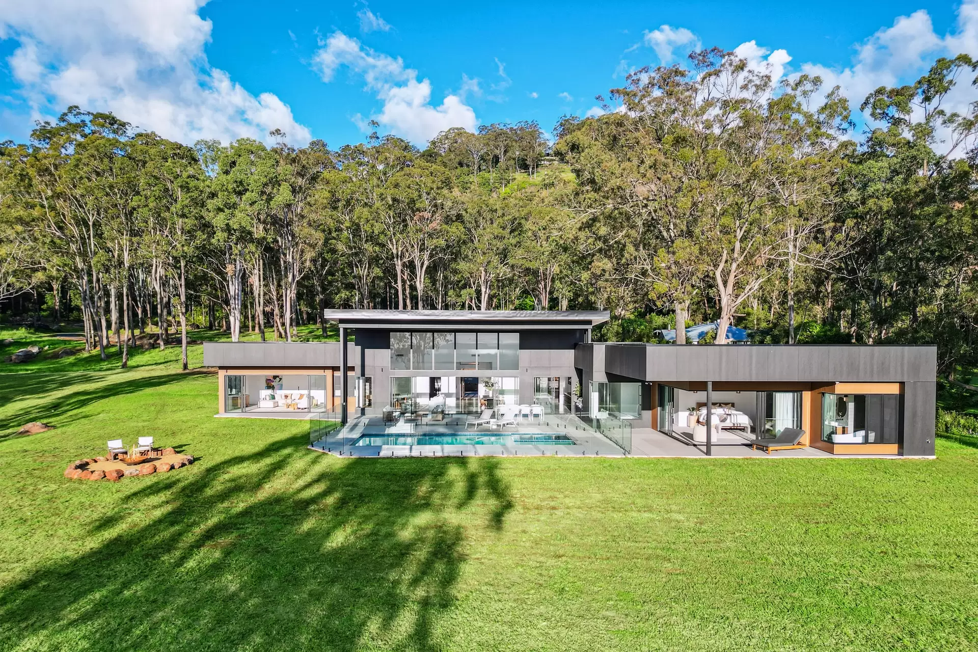 905B Main Western Road, Tamborine Mountain Sold by Queensland Sotheby's International Realty - image 1