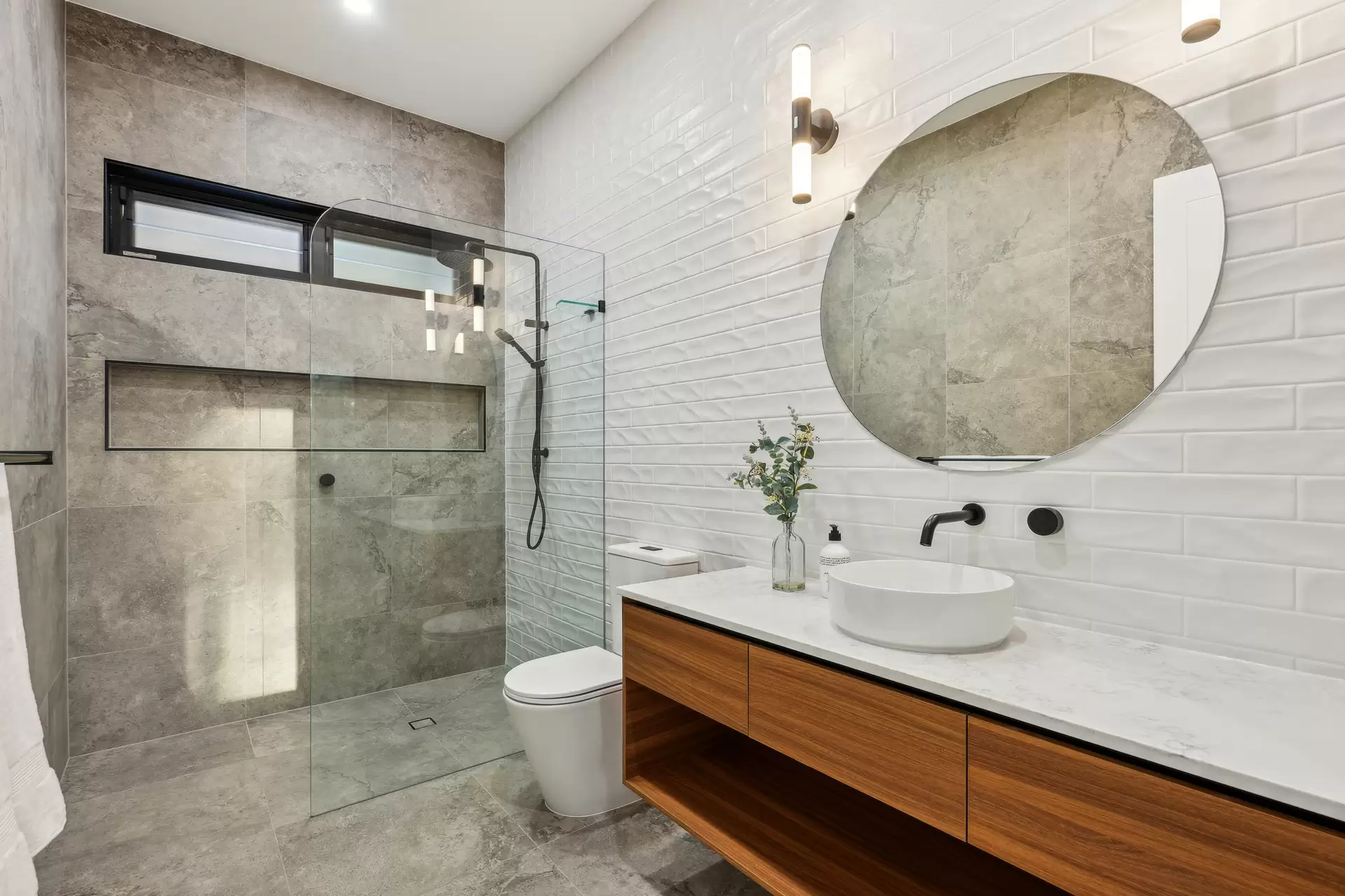 905B Main Western Road, Tamborine Mountain Sold by Queensland Sotheby's International Realty - image 1