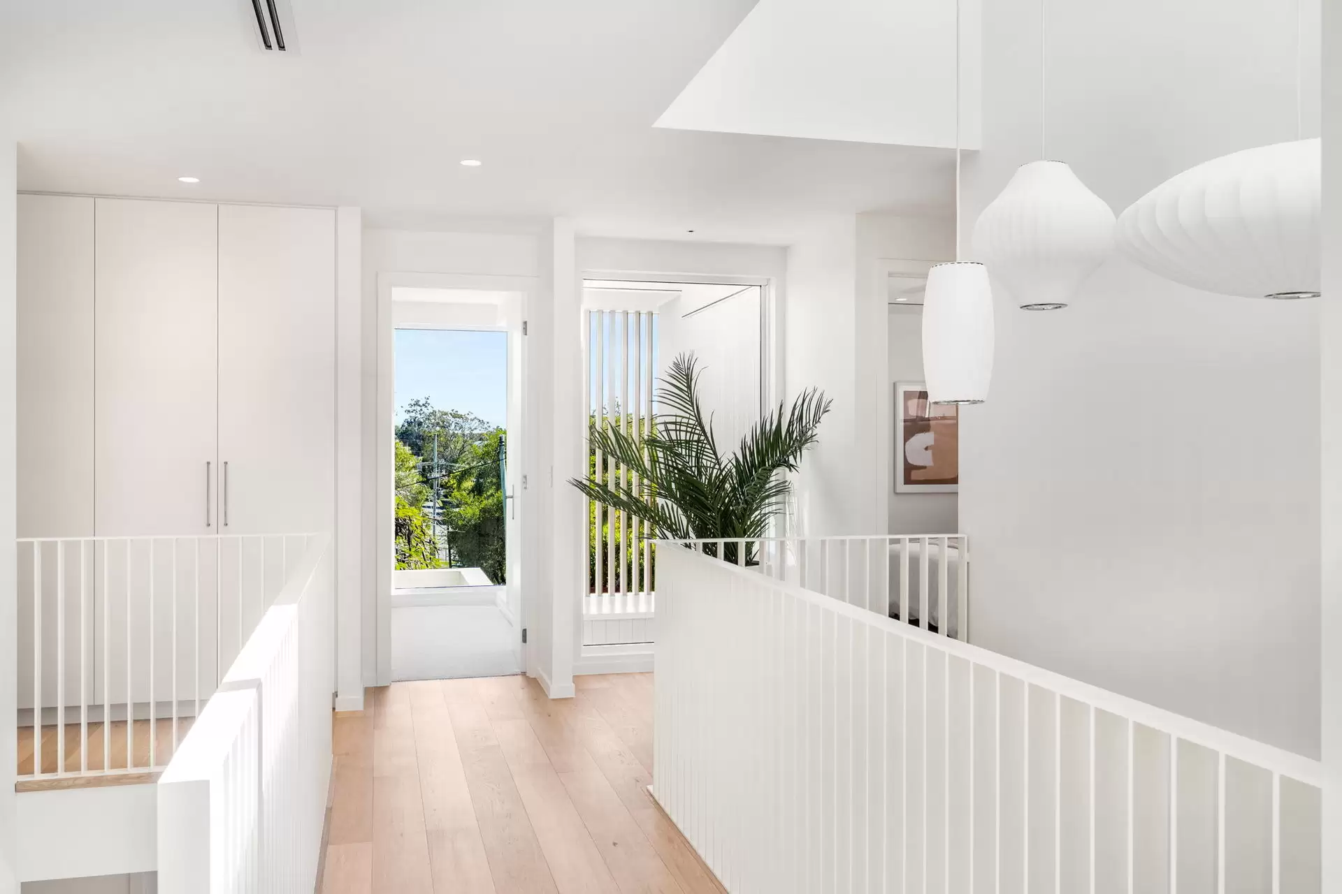 8A Harcourt Crescent, Southport Sold by Queensland Sotheby's International Realty - image 1