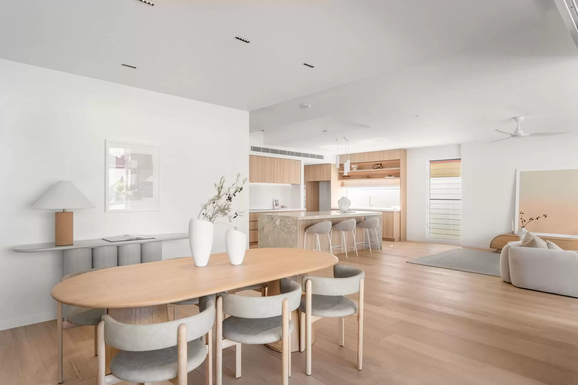 8A Harcourt Crescent, Southport Sold by Queensland Sotheby's International Realty - image 1