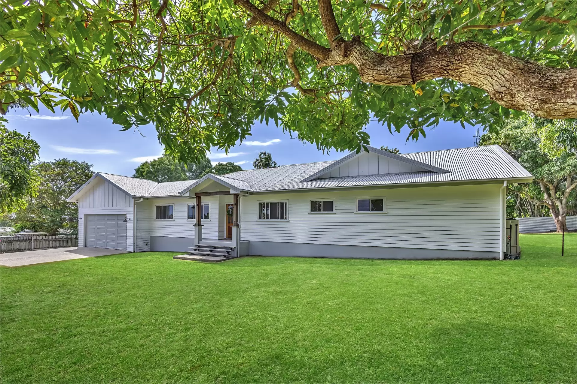 24 John Street, Bowen Sold by Queensland Sotheby's International Realty - image 1