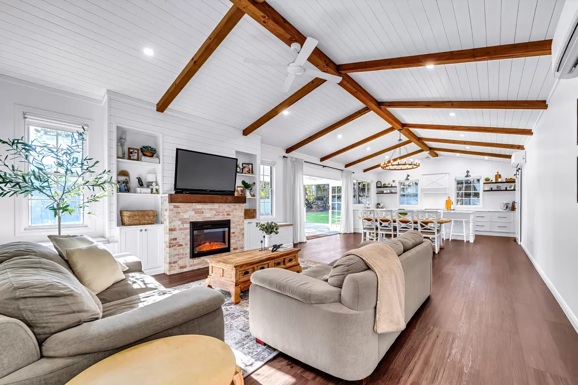 24 John Street, Bowen Sold by Queensland Sotheby's International Realty - image 1