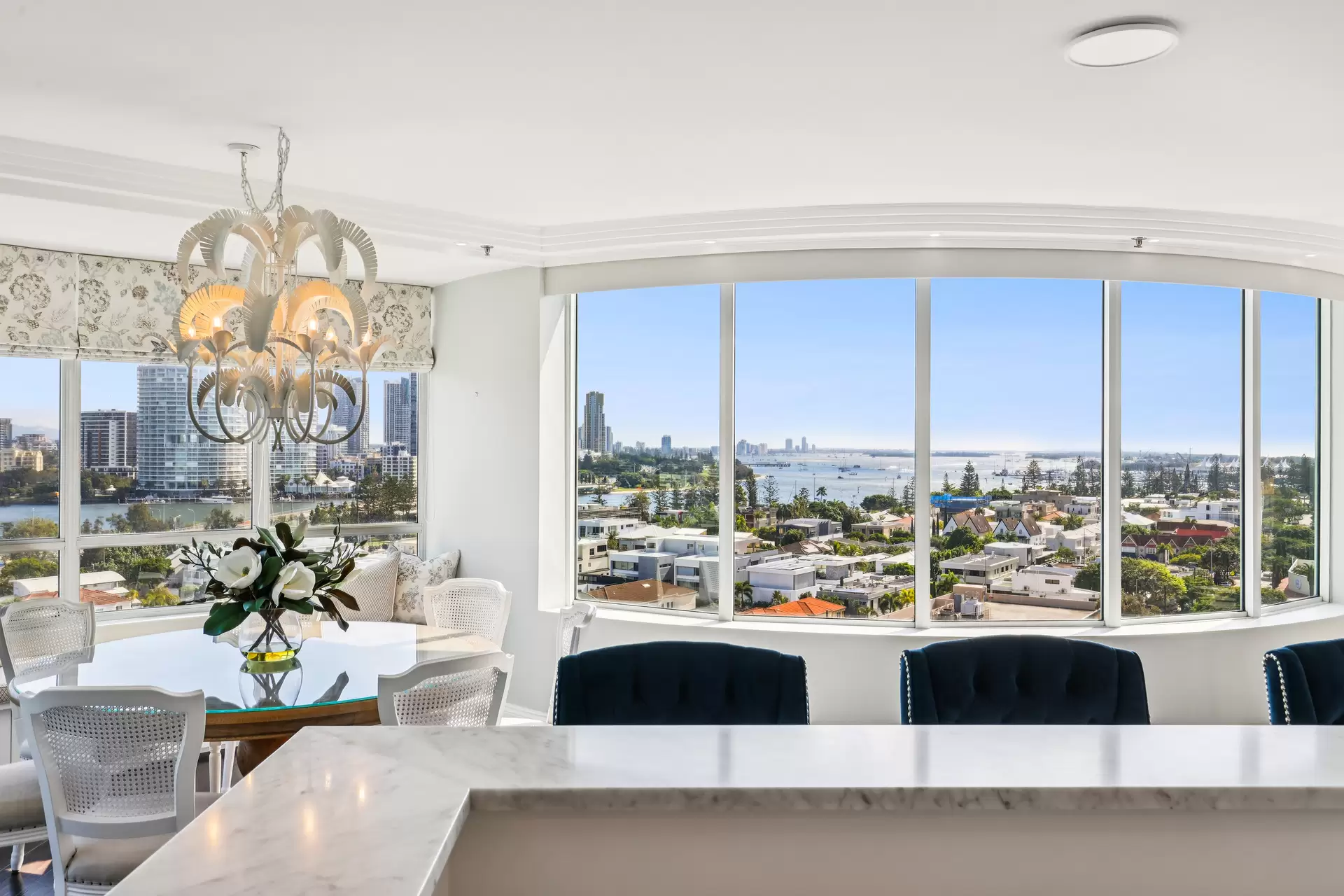 39/3 Tedder Avenue, Main Beach Sold by Queensland Sotheby's International Realty - image 1