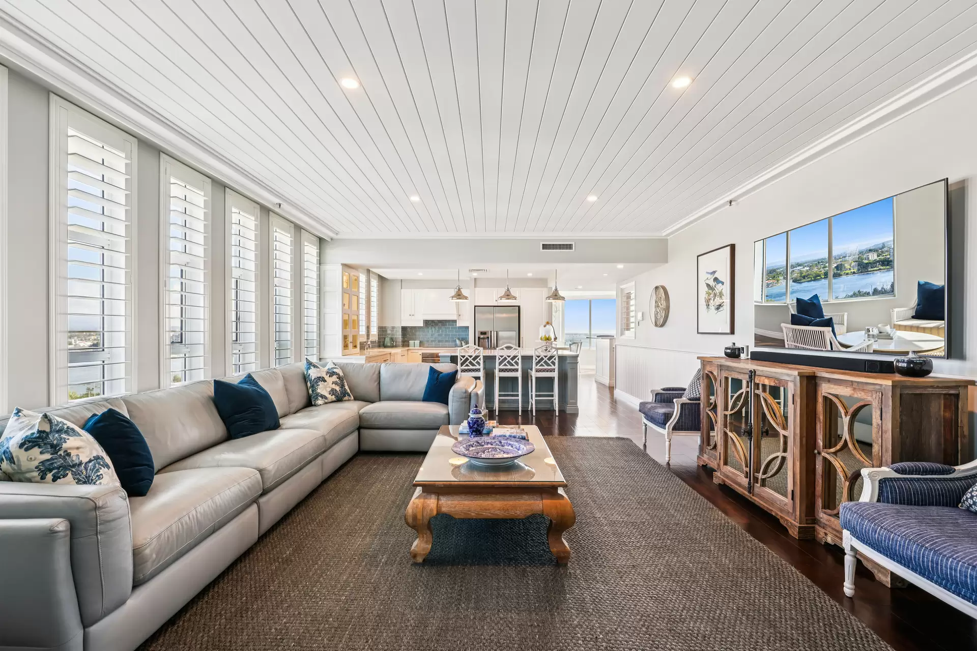 39/3 Tedder Avenue, Main Beach Sold by Queensland Sotheby's International Realty - image 1