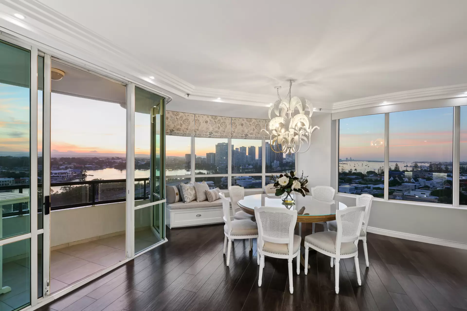 39/3 Tedder Avenue, Main Beach Sold by Queensland Sotheby's International Realty - image 1