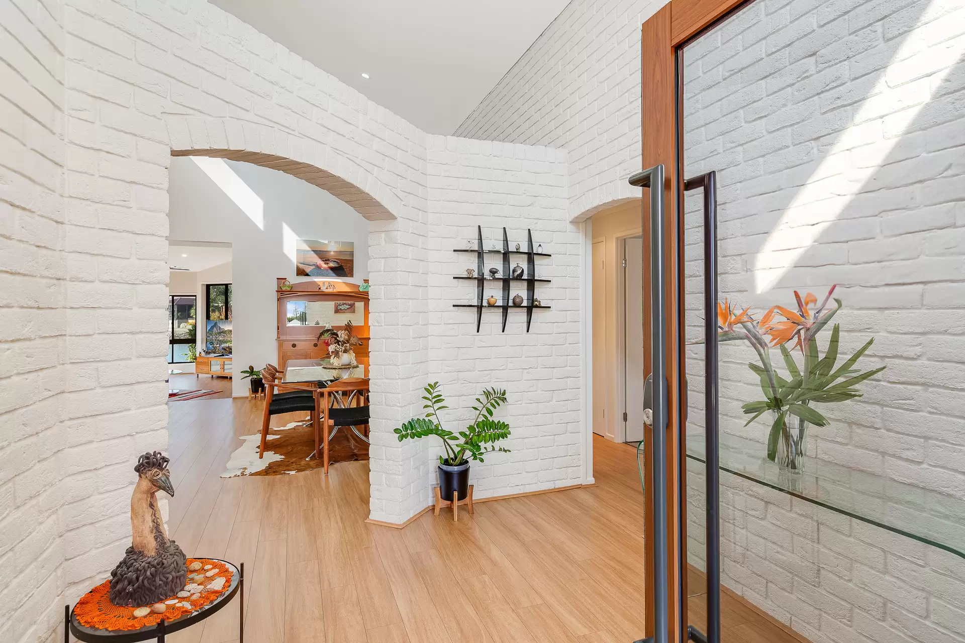 7 Anchorage Drive, Raby Bay Sold by Queensland Sotheby's International Realty - image 1