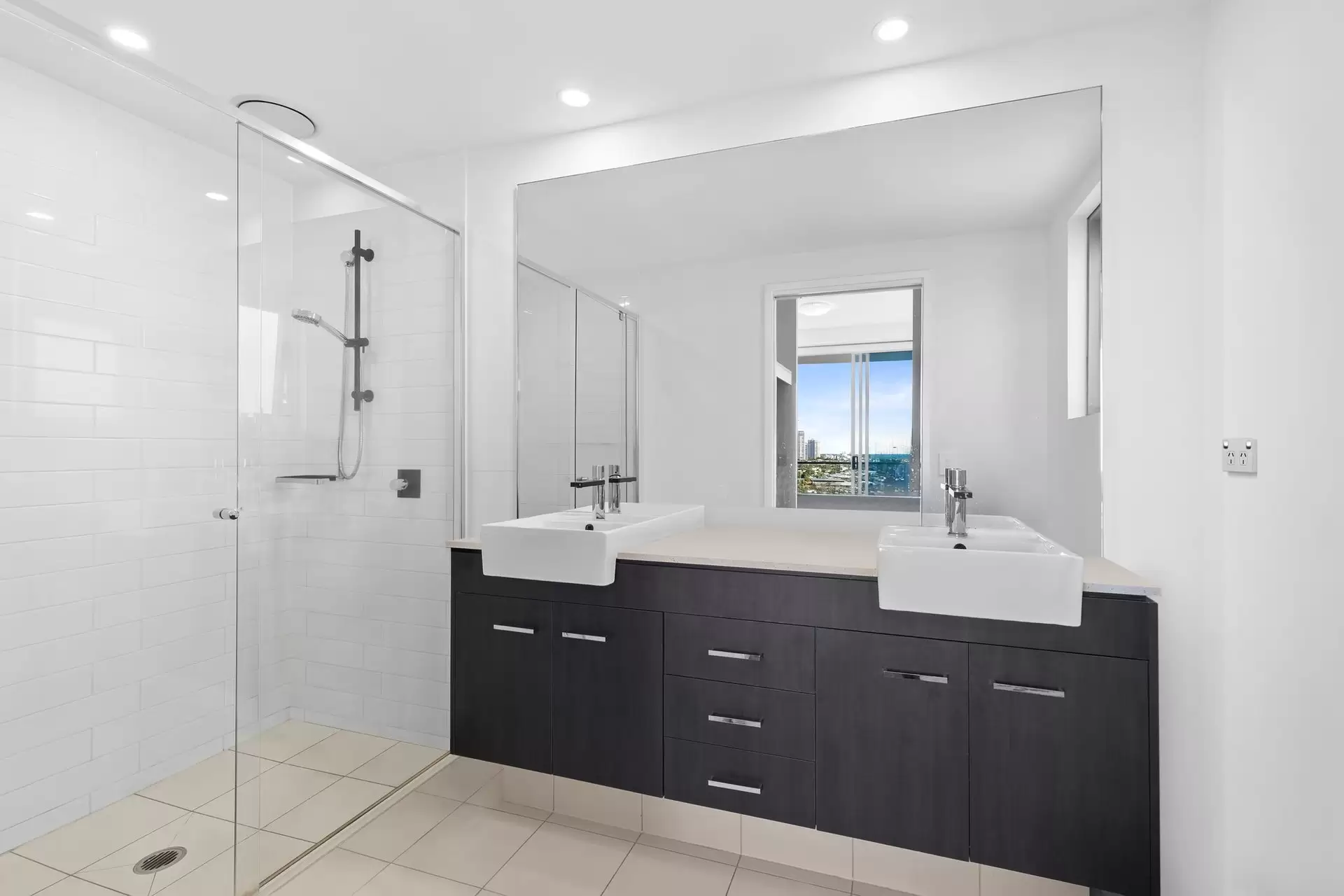 2803/25-31 East Quay Drive, Biggera Waters Sold by  - image 1
