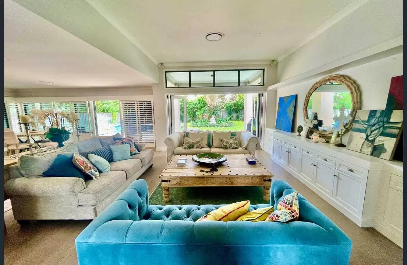 12 Yacht Street, Southport Sold by Queensland Sotheby's International Realty - image 1