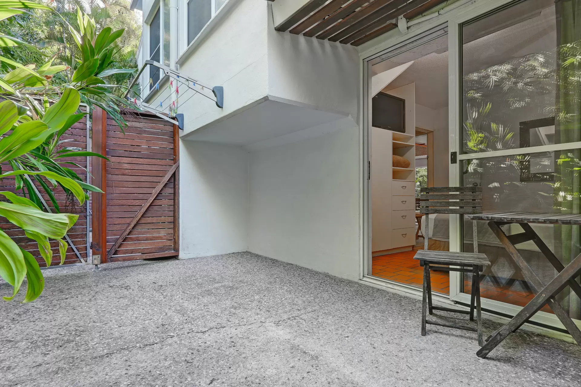 8/68 Macrossan Street, Port Douglas Sold by  - image 1