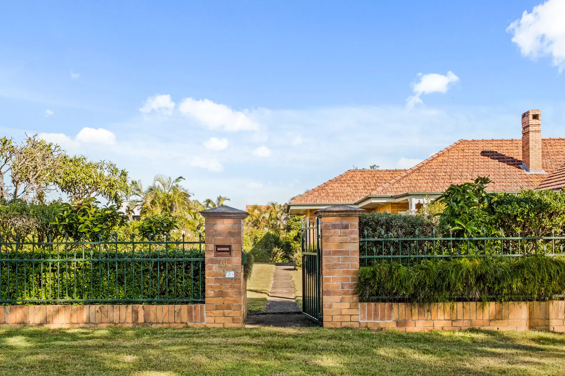 48 Highcrest Avenue, Wavell Heights Sold by Queensland Sotheby's International Realty - image 1