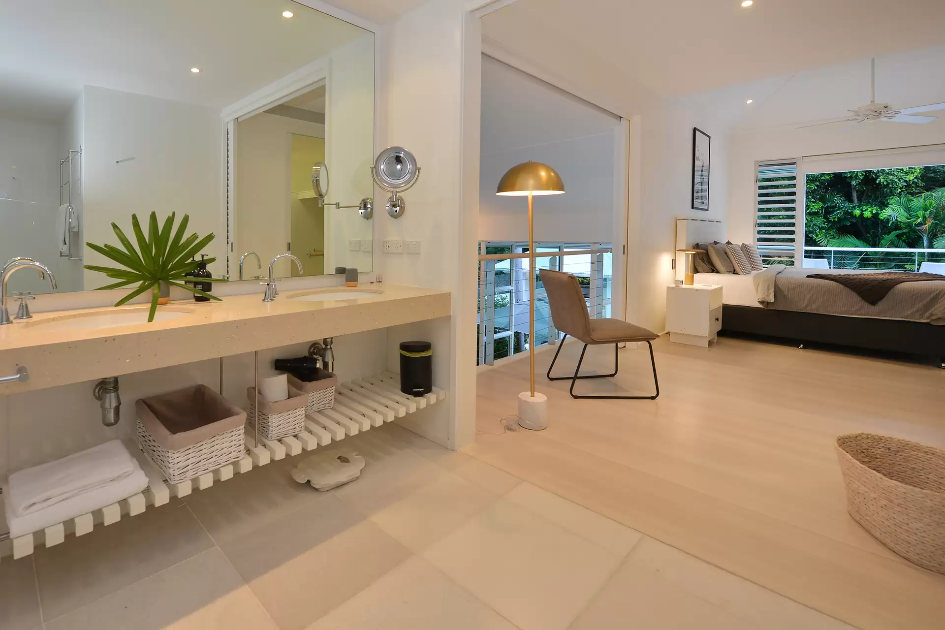 19 Beachfront Mirage Drive, Port Douglas Sold by Queensland Sotheby's International Realty - image 1