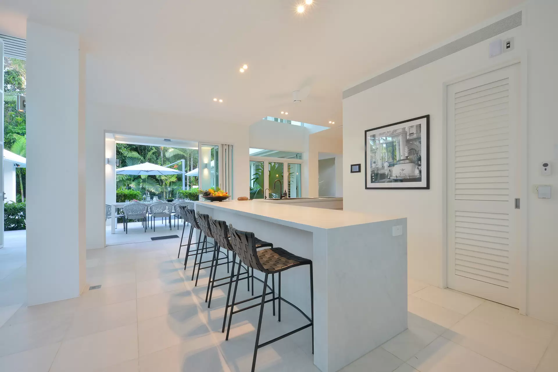 19 Beachfront Mirage Drive, Port Douglas Sold by Queensland Sotheby's International Realty - image 1