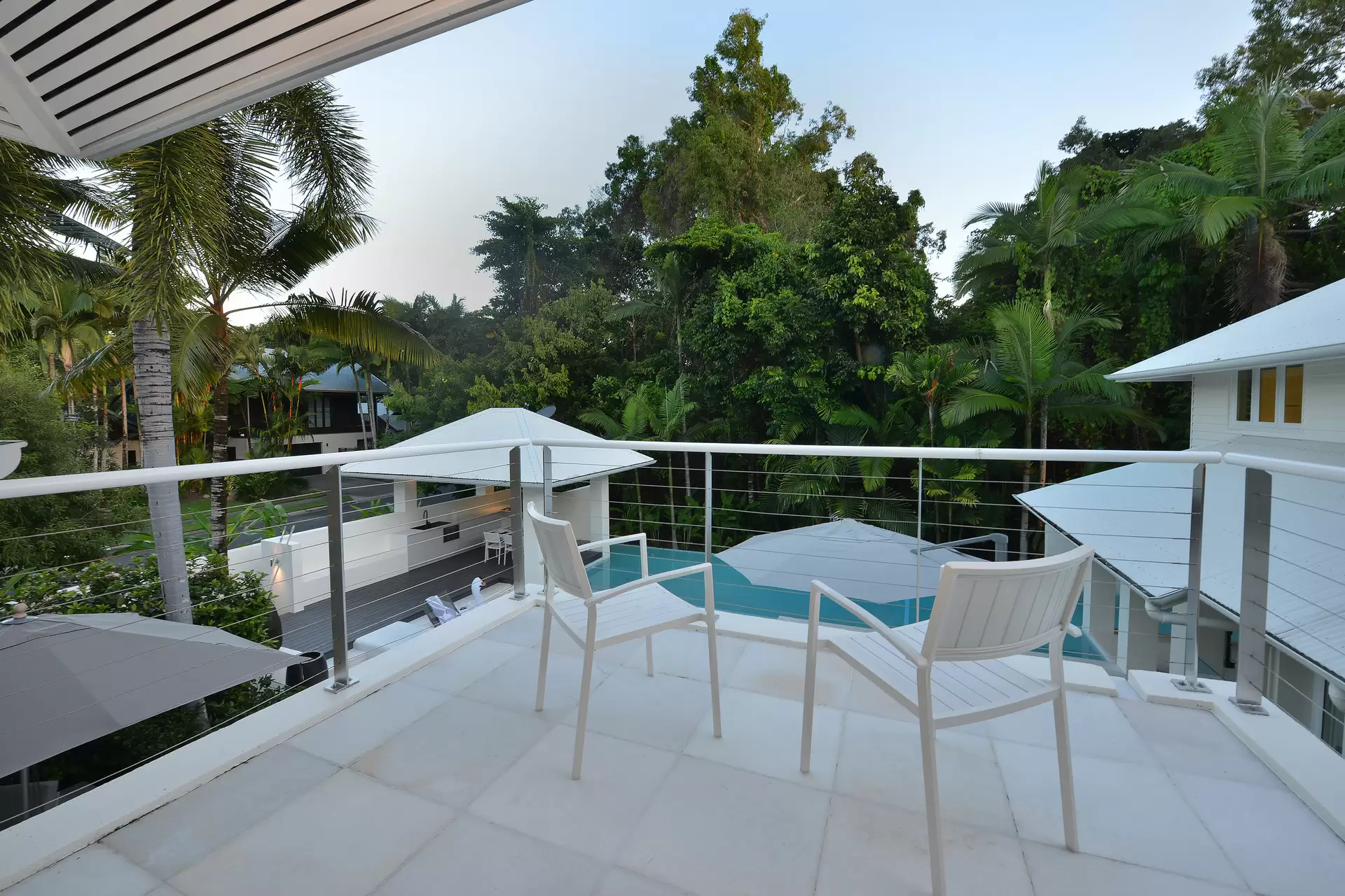 19 Beachfront Mirage Drive, Port Douglas Sold by Queensland Sotheby's International Realty - image 1