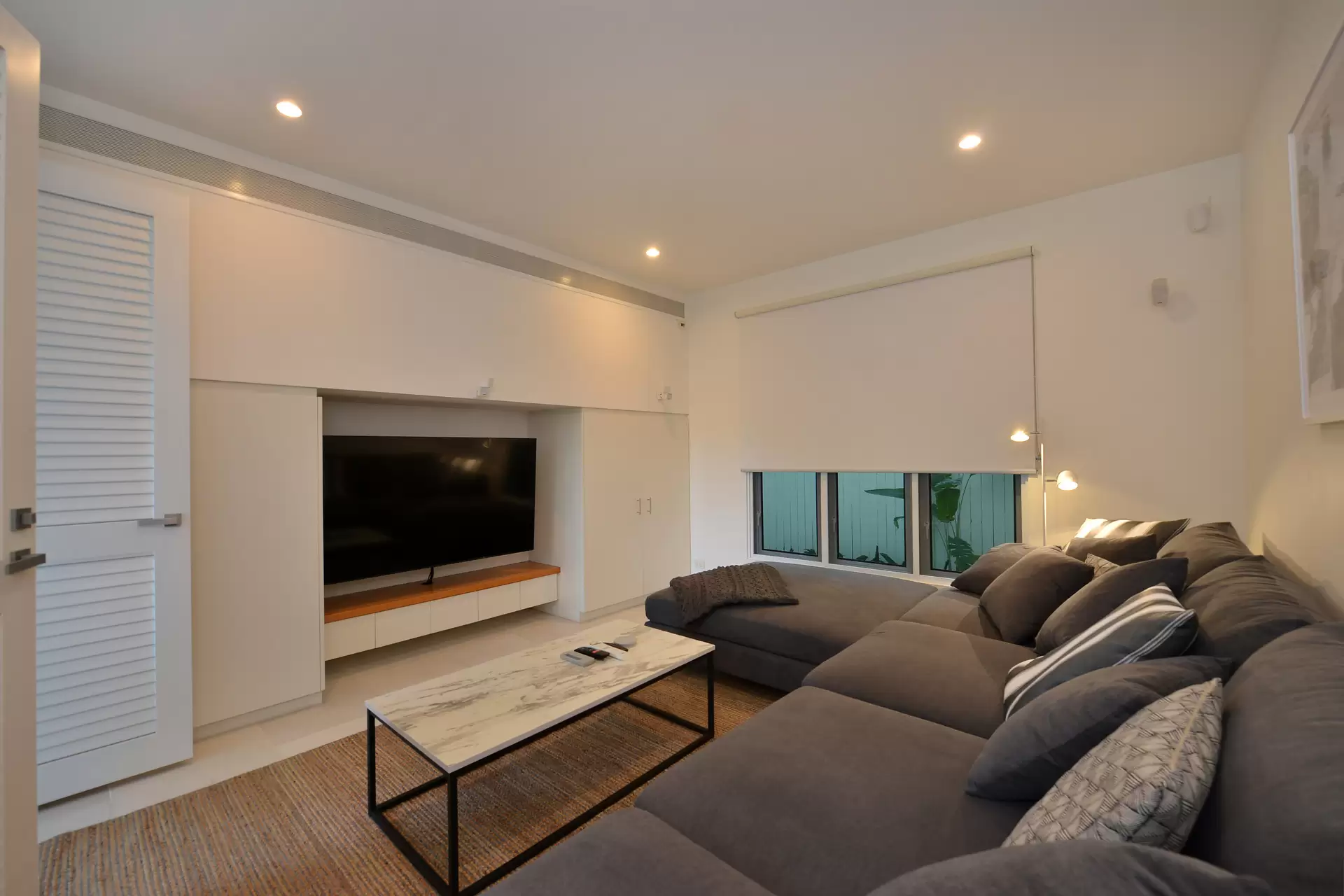 19 Beachfront Mirage Drive, Port Douglas Sold by Queensland Sotheby's International Realty - image 1