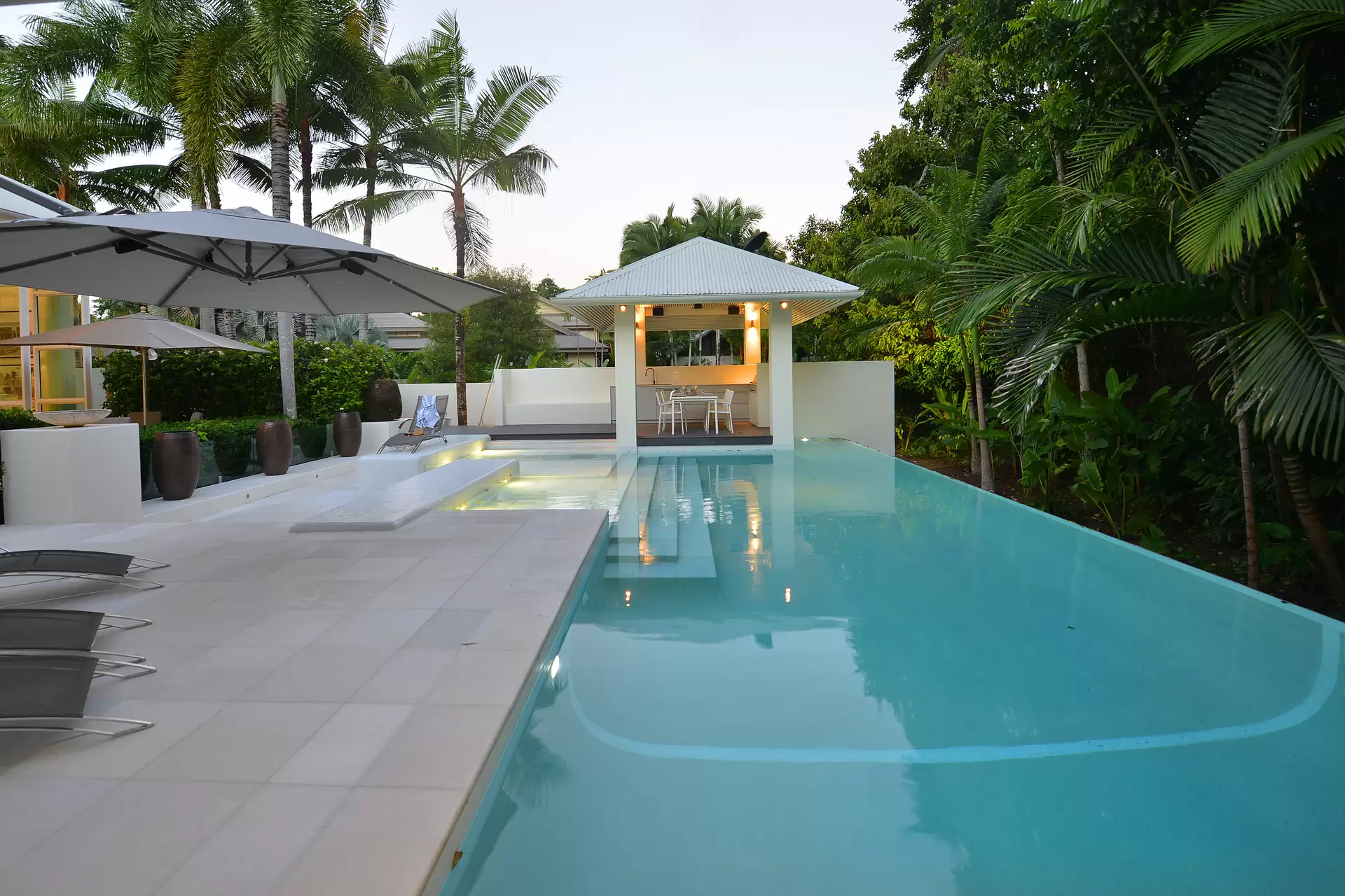 19 Beachfront Mirage Drive, Port Douglas Sold by Queensland Sotheby's International Realty - image 1