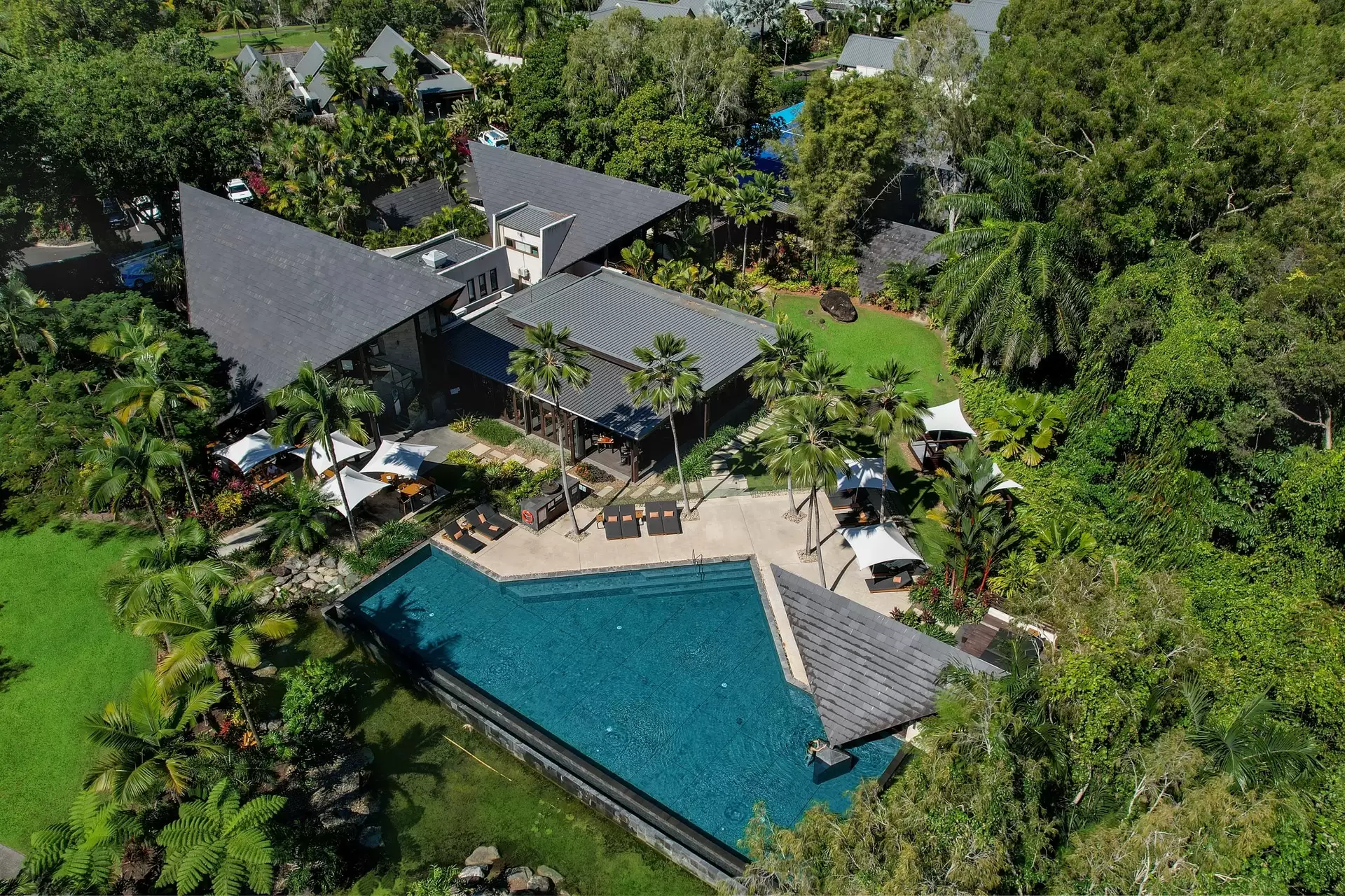 29 Bale Drive, Port Douglas Sold by Queensland Sotheby's International Realty - image 1