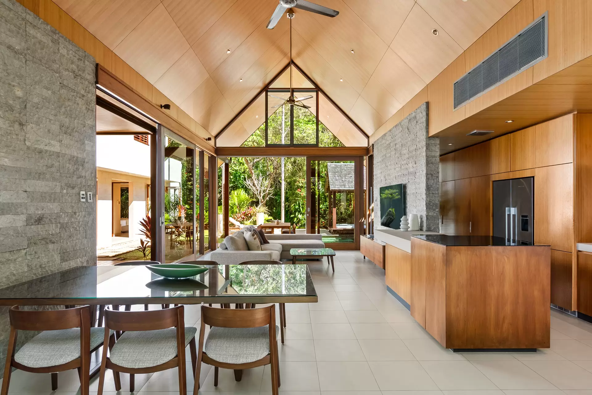 29 Bale Drive, Port Douglas Sold by Queensland Sotheby's International Realty - image 1