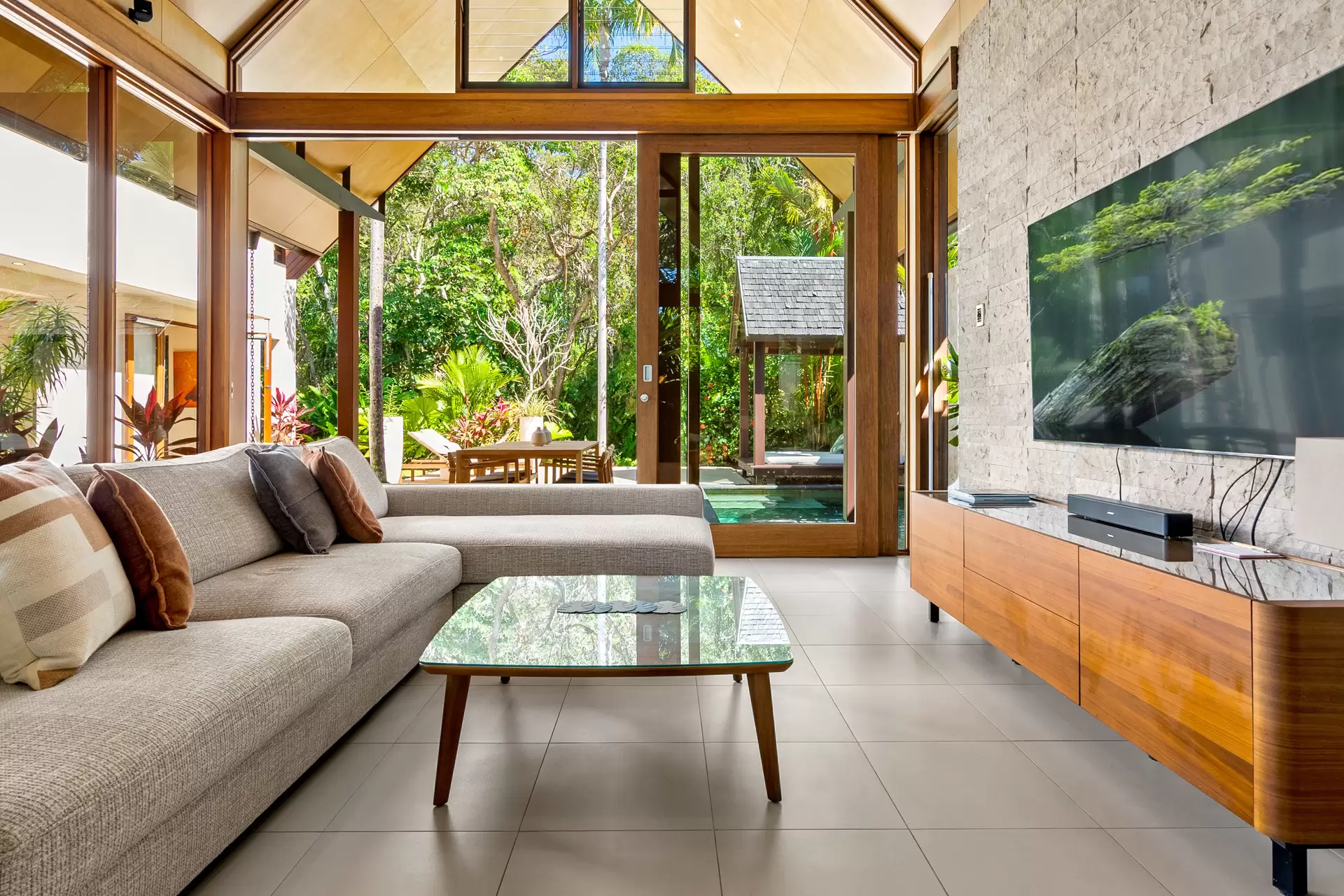 29 Bale Drive, Port Douglas Sold by Queensland Sotheby's International Realty - image 1