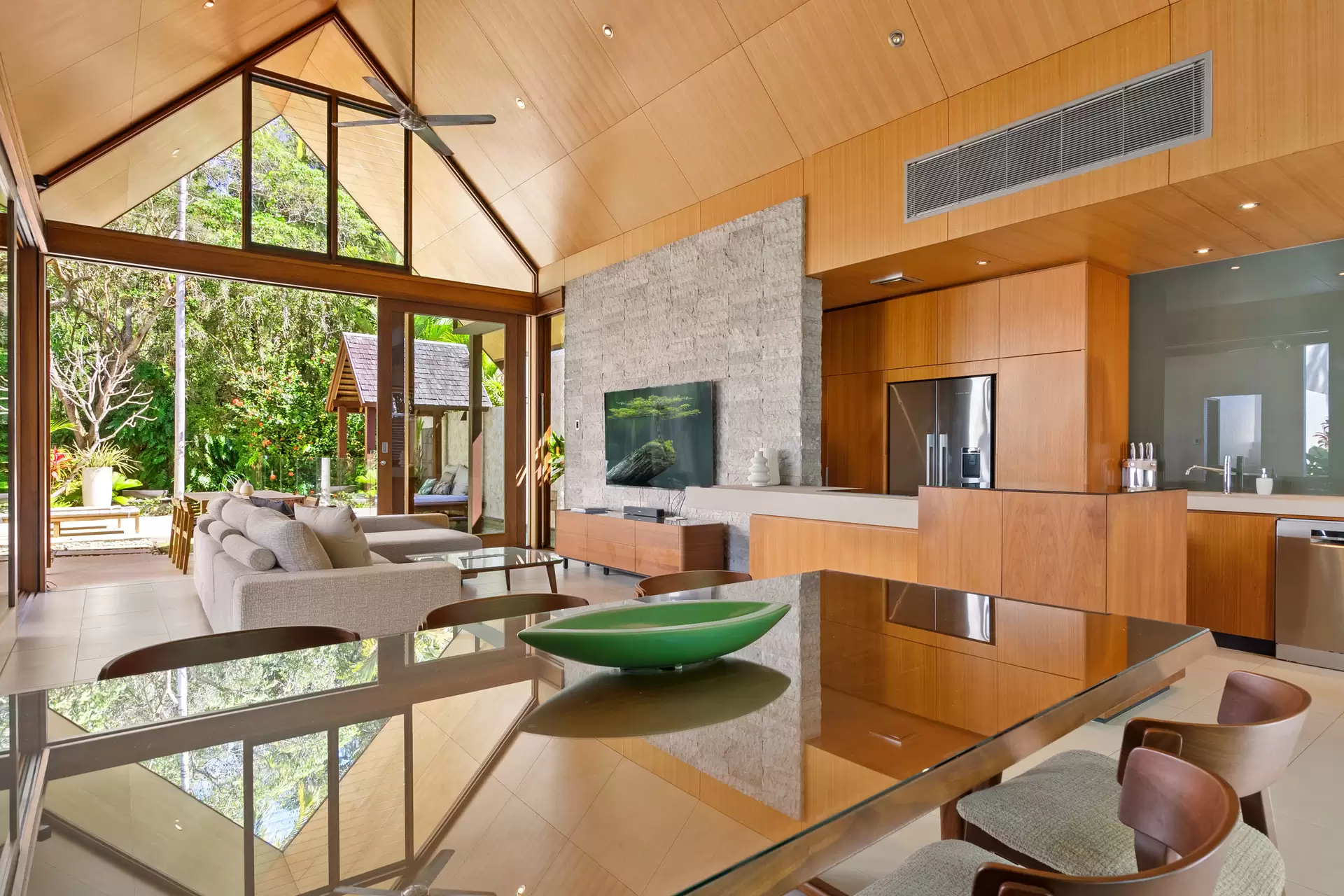29 Bale Drive, Port Douglas Sold by Queensland Sotheby's International Realty - image 1