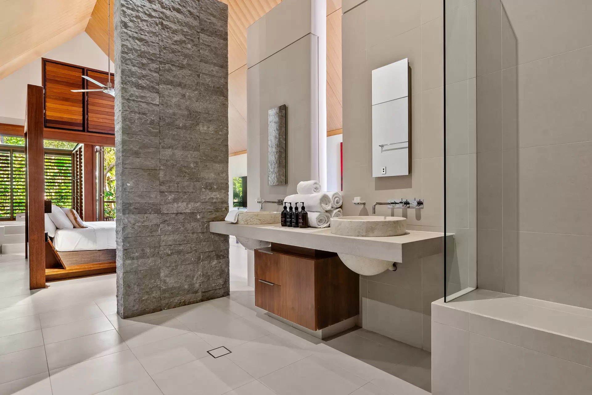 29 Bale Drive, Port Douglas Sold by Queensland Sotheby's International Realty - image 1