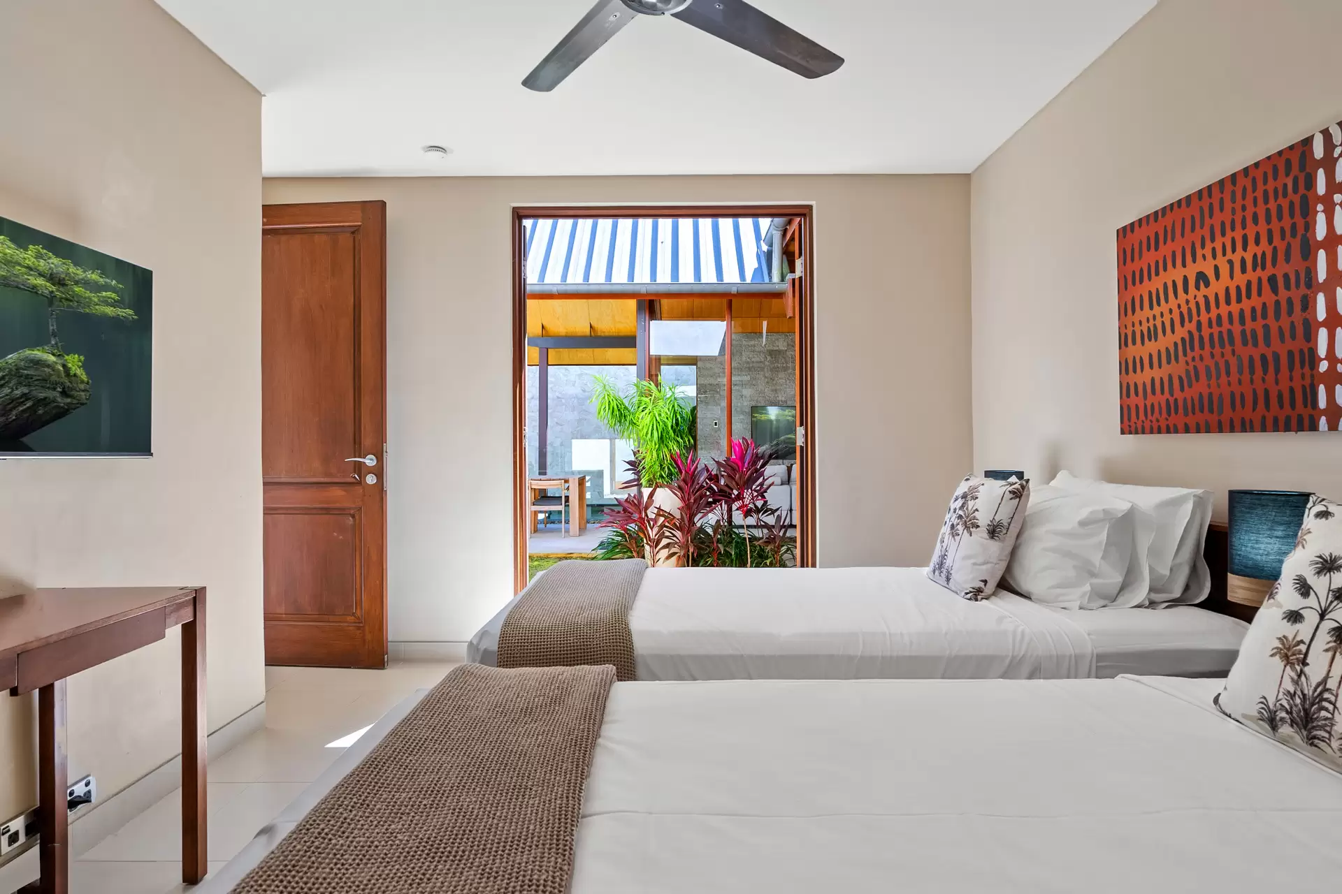 29 Bale Drive, Port Douglas Sold by Queensland Sotheby's International Realty - image 1