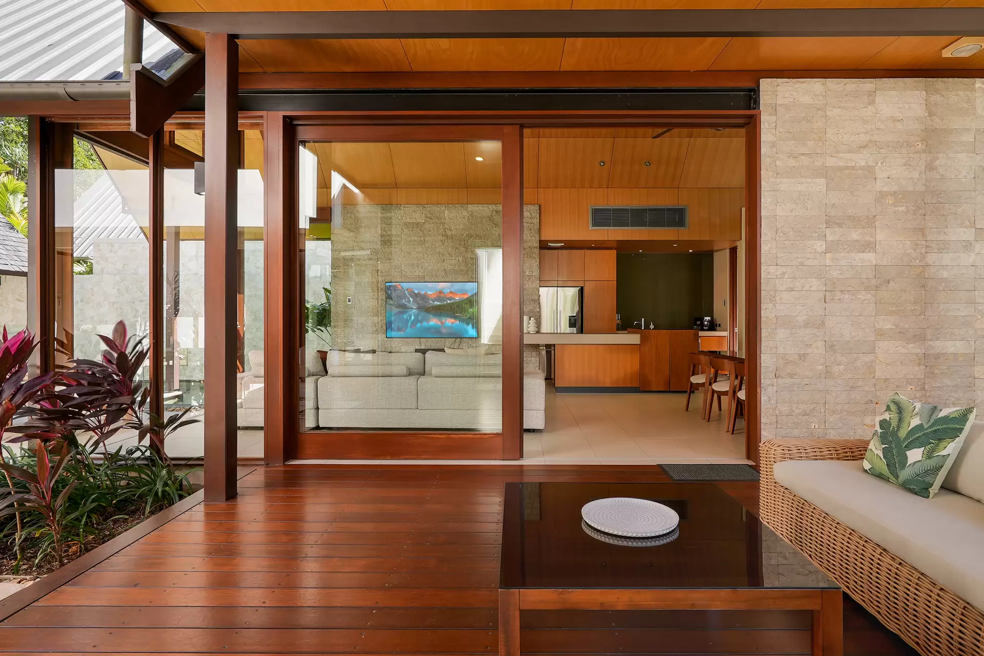 29 Bale Drive, Port Douglas Sold by Queensland Sotheby's International Realty - image 1