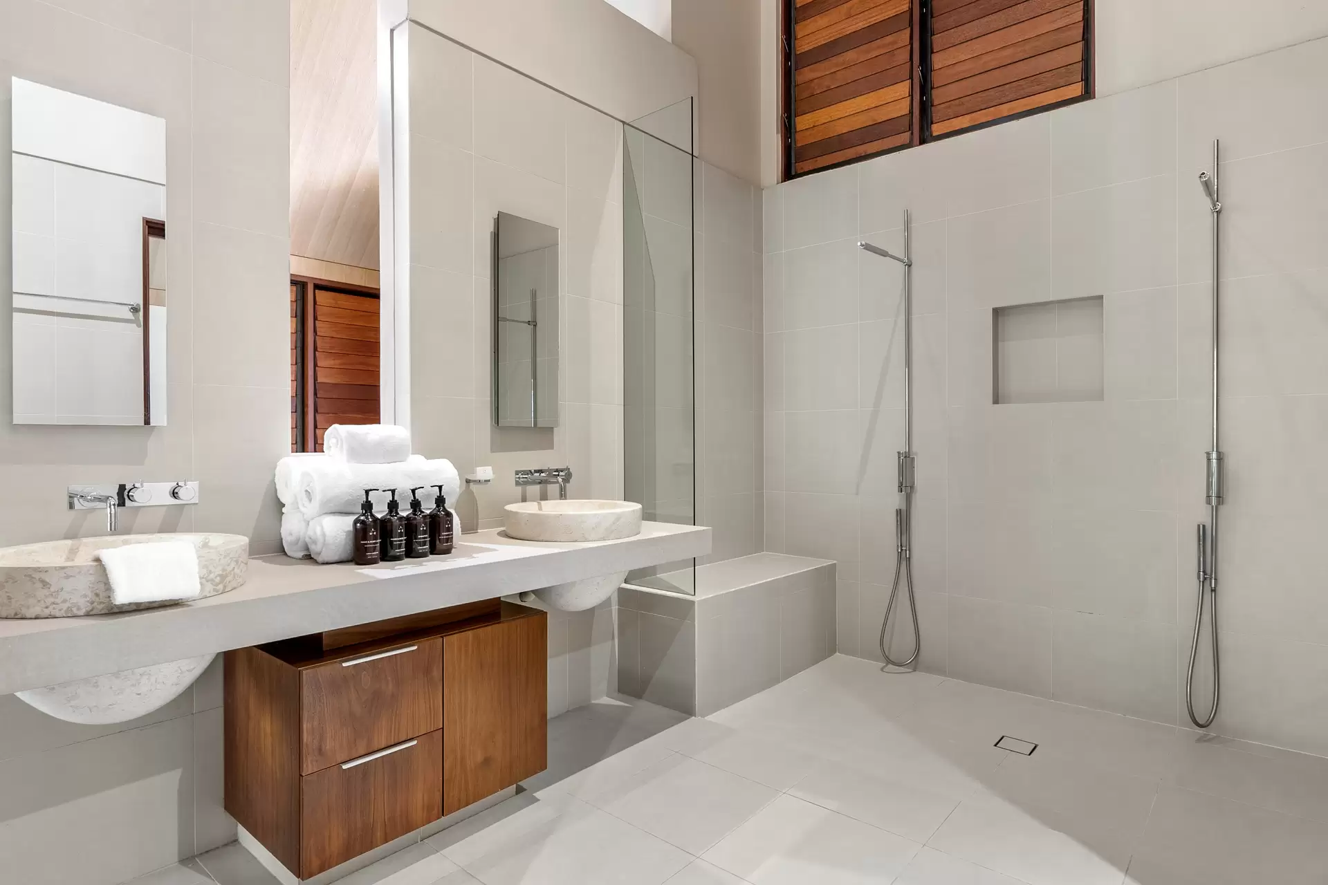 29 Bale Drive, Port Douglas Sold by Queensland Sotheby's International Realty - image 1