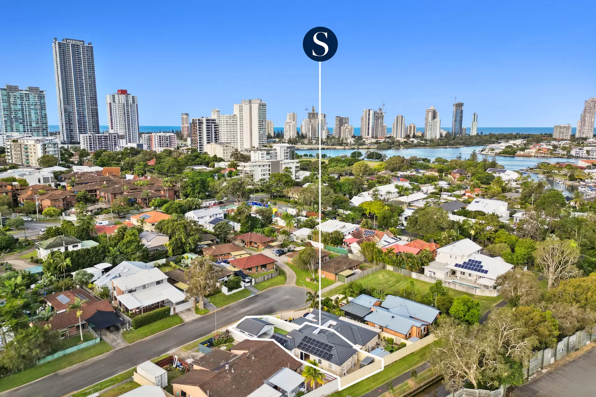 2/33 Gardiners Place, Southport Sold by Queensland Sotheby's International Realty - image 1