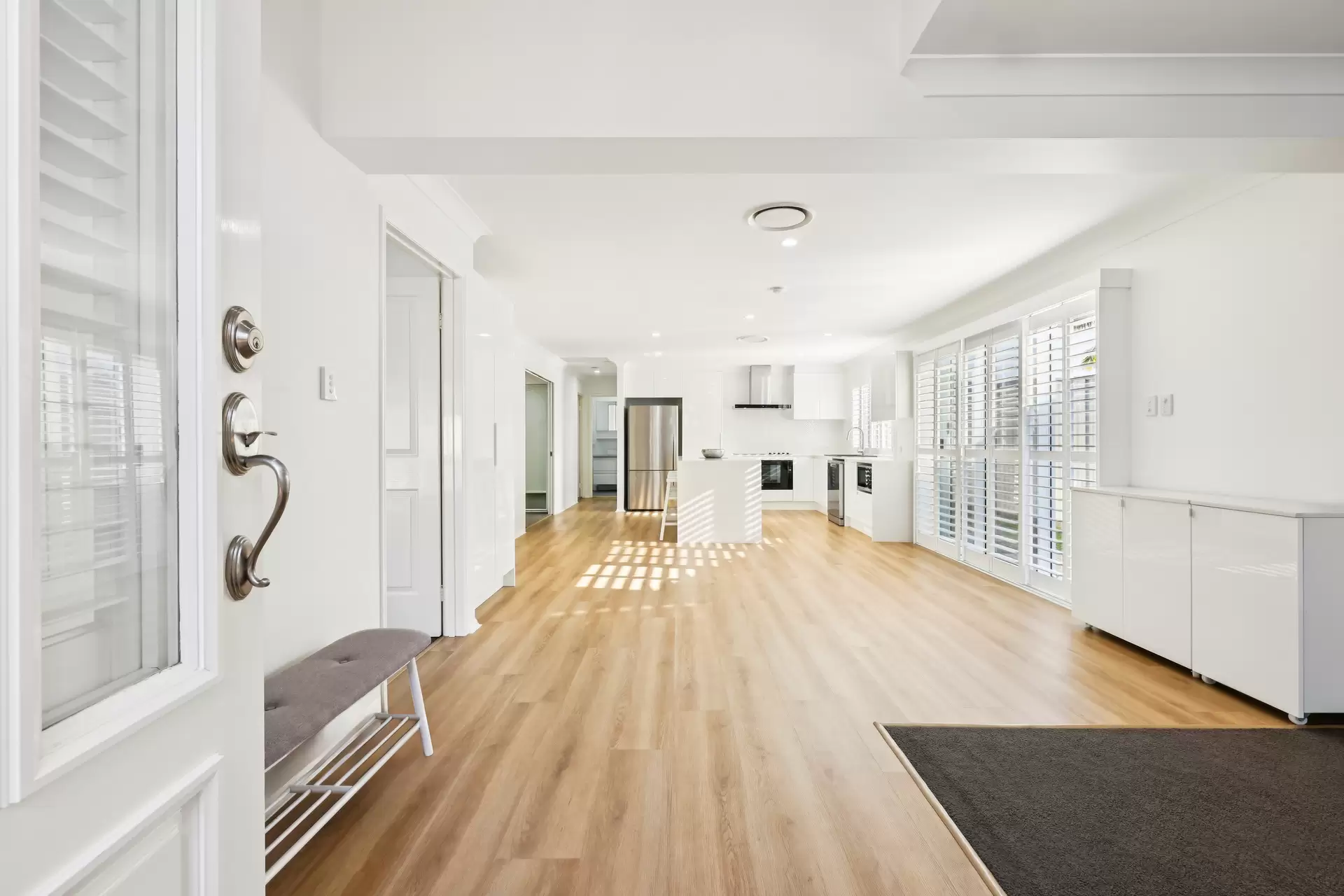 2/33 Gardiners Place, Southport Sold by Queensland Sotheby's International Realty - image 1