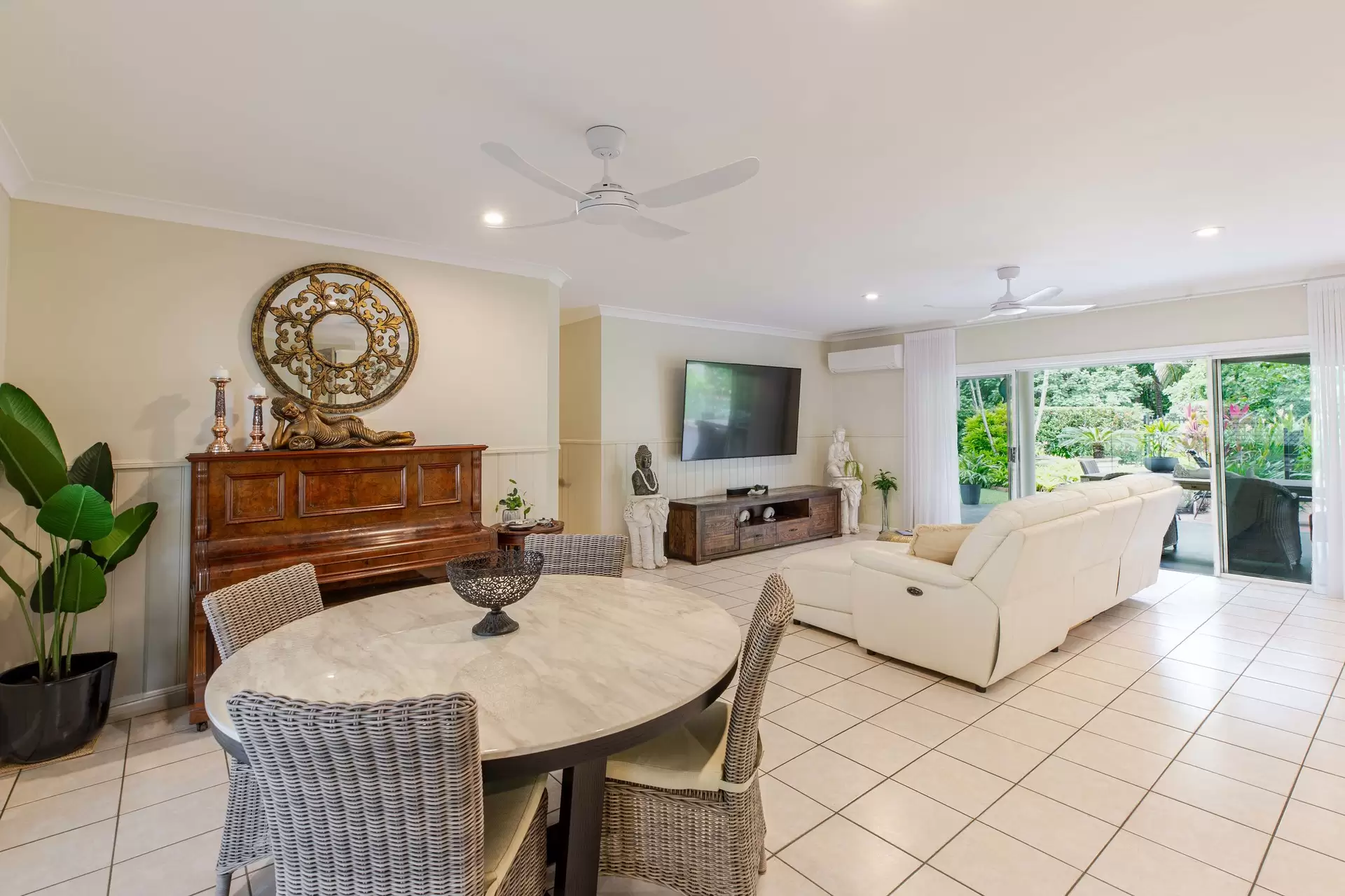 8 Barka Close, Wonga Beach Sold by Queensland Sotheby's International Realty - image 1