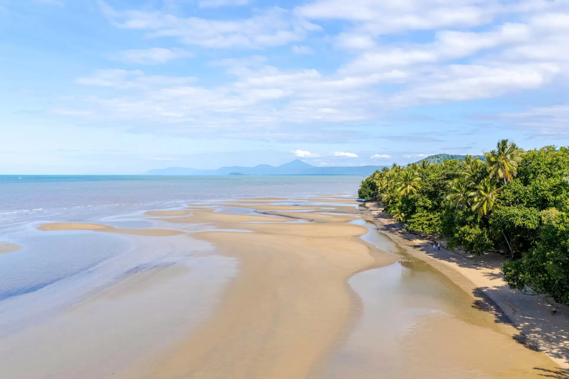 8 Barka Close, Wonga Beach Sold by Queensland Sotheby's International Realty - image 1