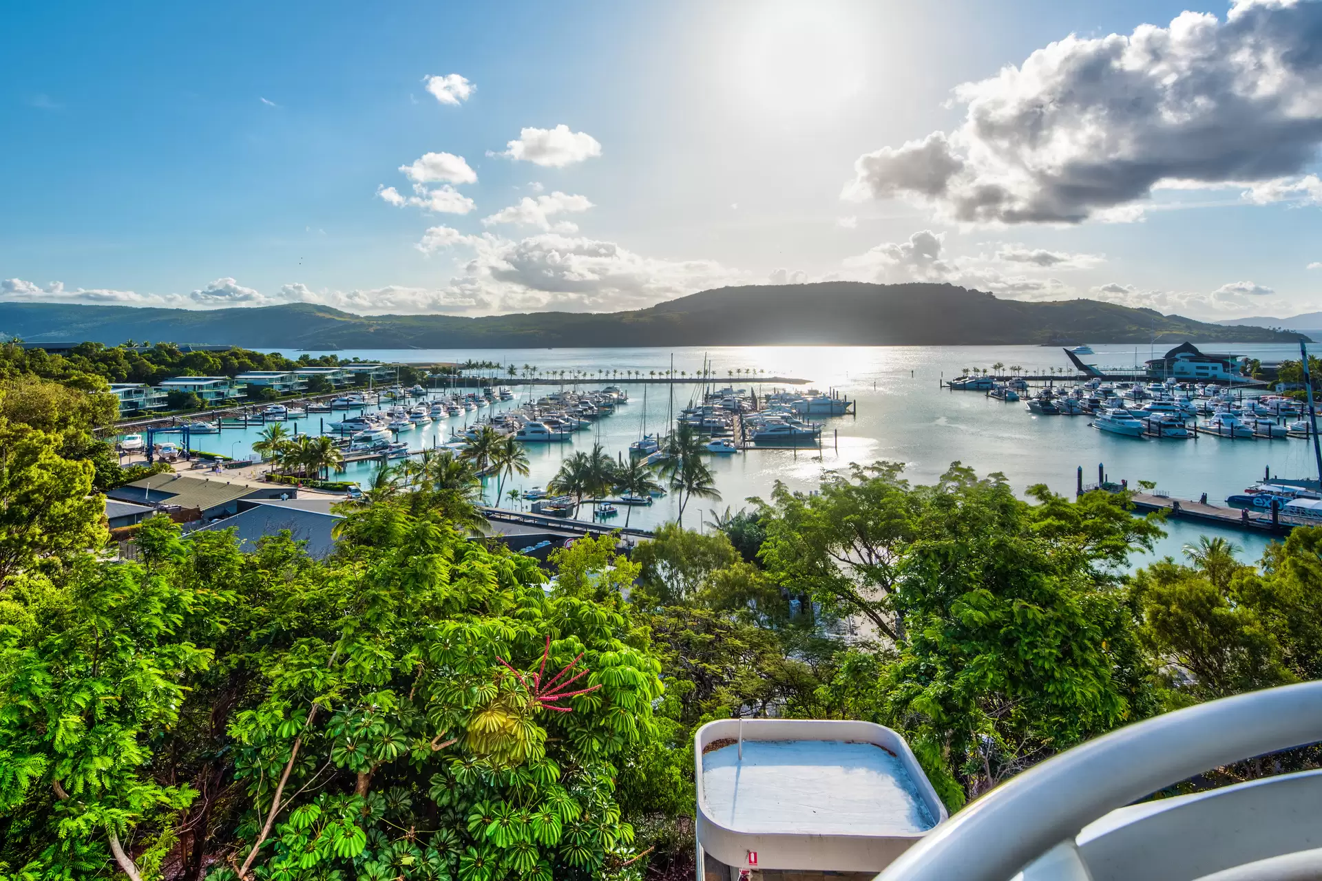 2/1 Marina Drive, Hamilton Island Sold by Queensland Sotheby's International Realty - image 1