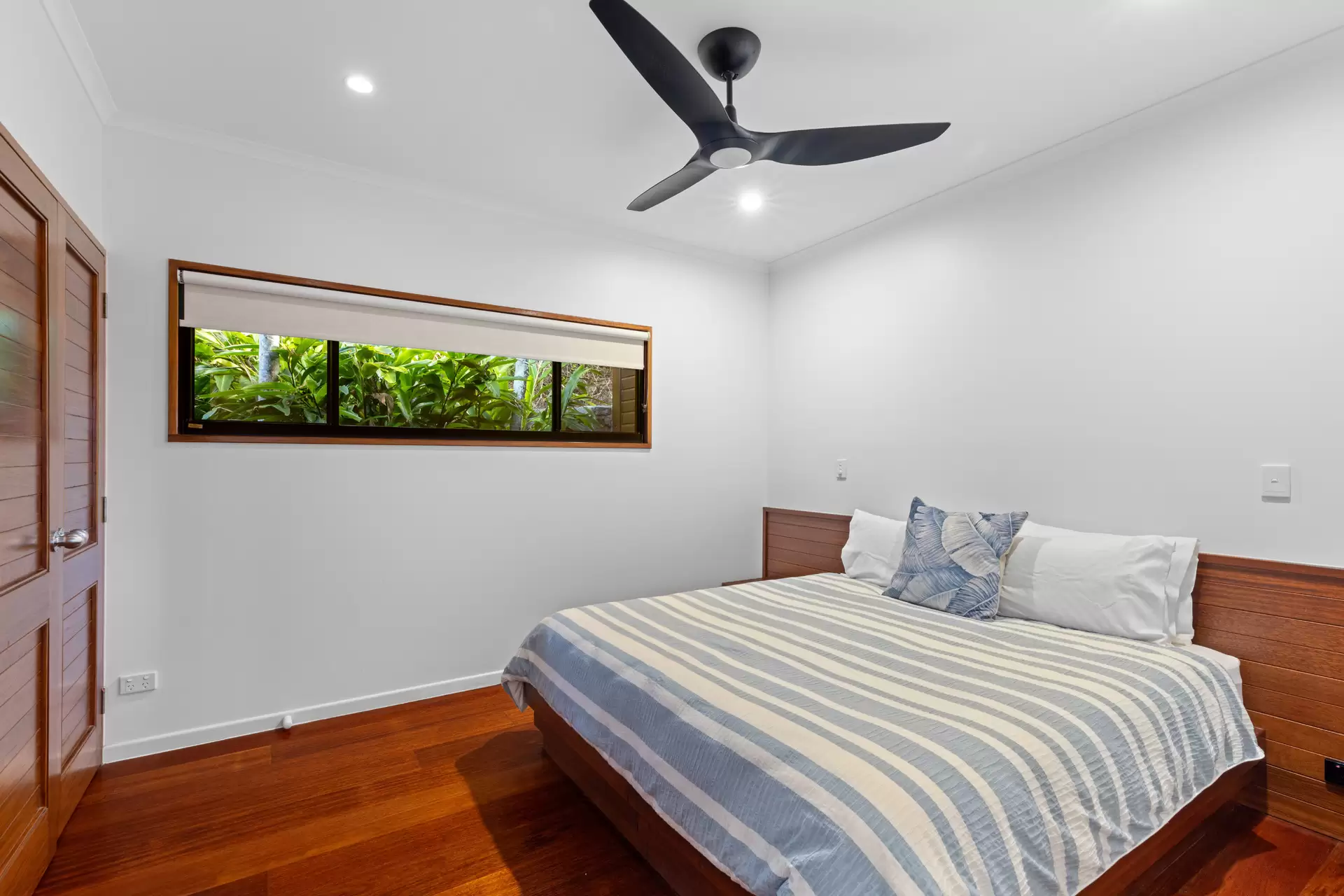 6 Whitsunday Boulevard, Hamilton Island For Sale by Queensland Sotheby's International Realty - image 1