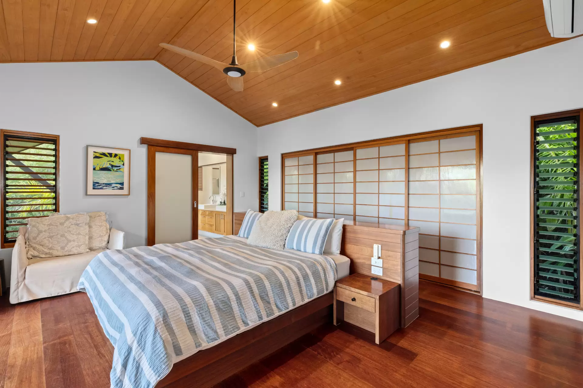 6 Whitsunday Boulevard, Hamilton Island For Sale by Queensland Sotheby's International Realty - image 1