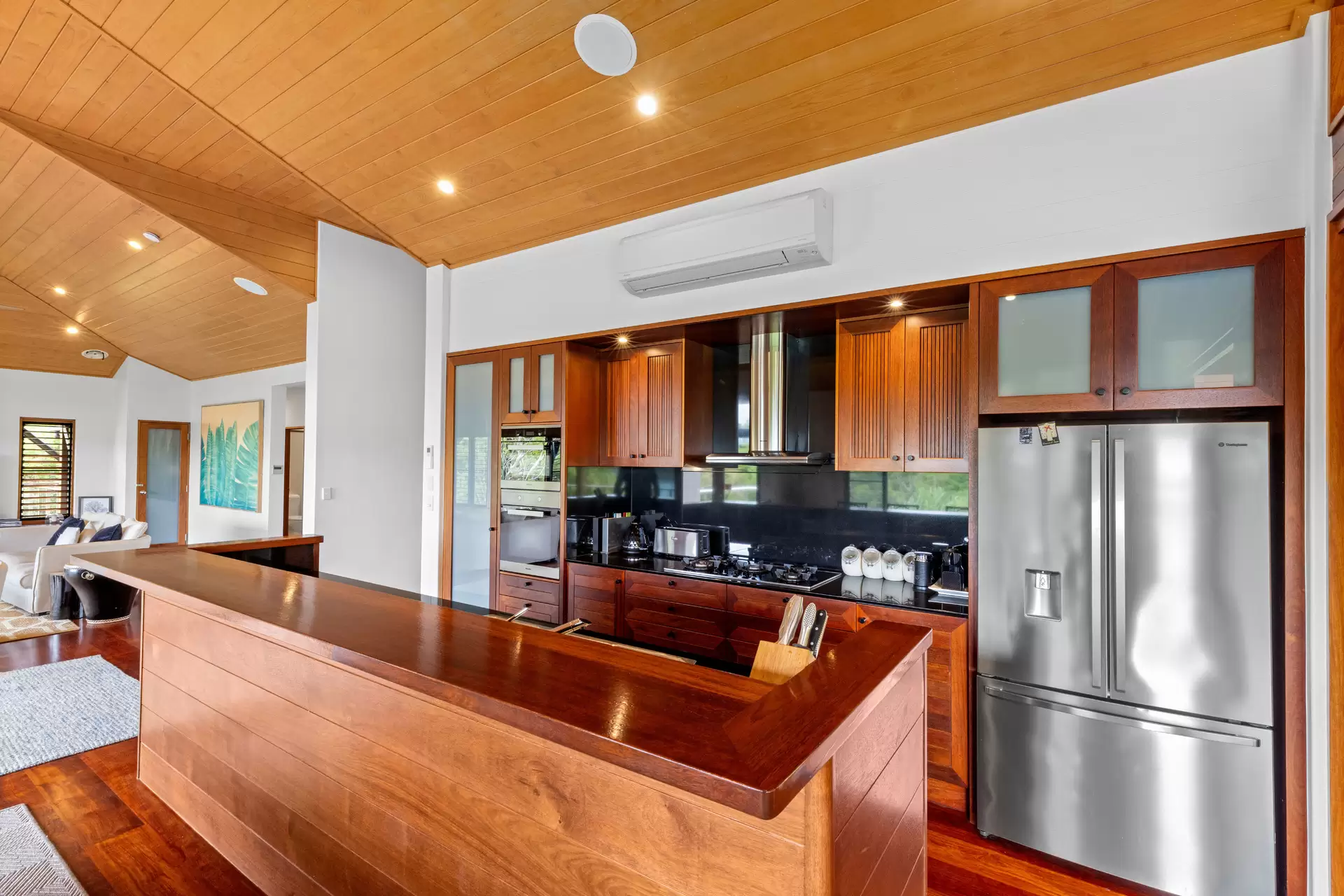 6 Whitsunday Boulevard, Hamilton Island For Sale by Queensland Sotheby's International Realty - image 1