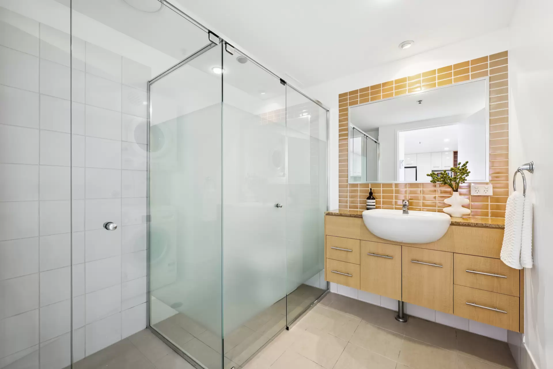 211/105 Scarborough Street, Southport Sold by Queensland Sotheby's International Realty - image 1