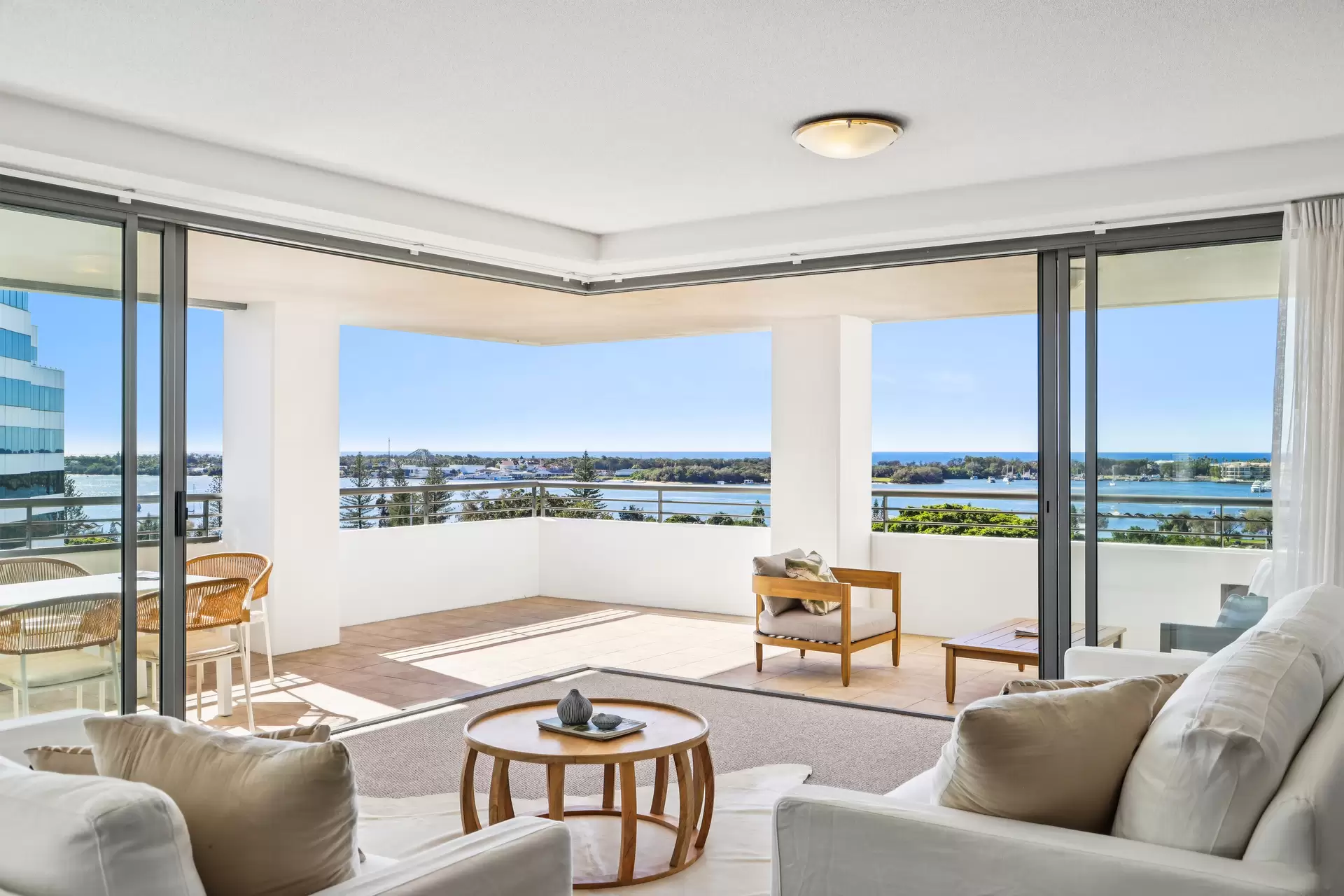 211/105 Scarborough Street, Southport Sold by Queensland Sotheby's International Realty - image 1