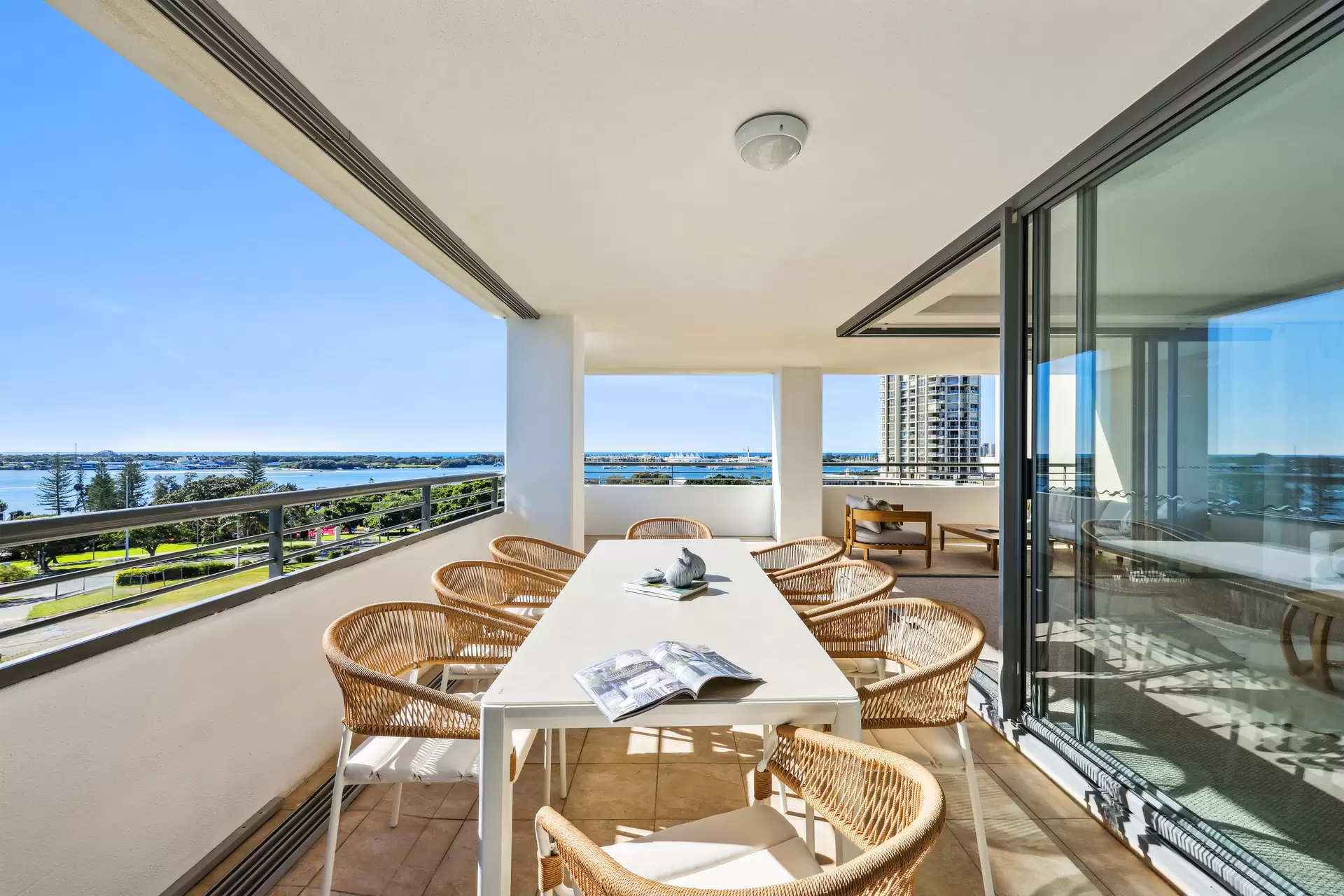 211/105 Scarborough Street, Southport Sold by Queensland Sotheby's International Realty - image 1