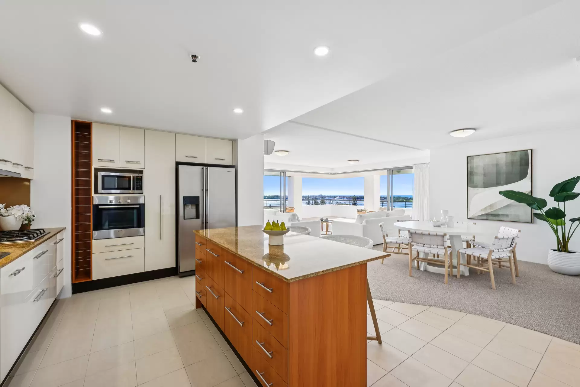 211/105 Scarborough Street, Southport Sold by Queensland Sotheby's International Realty - image 1