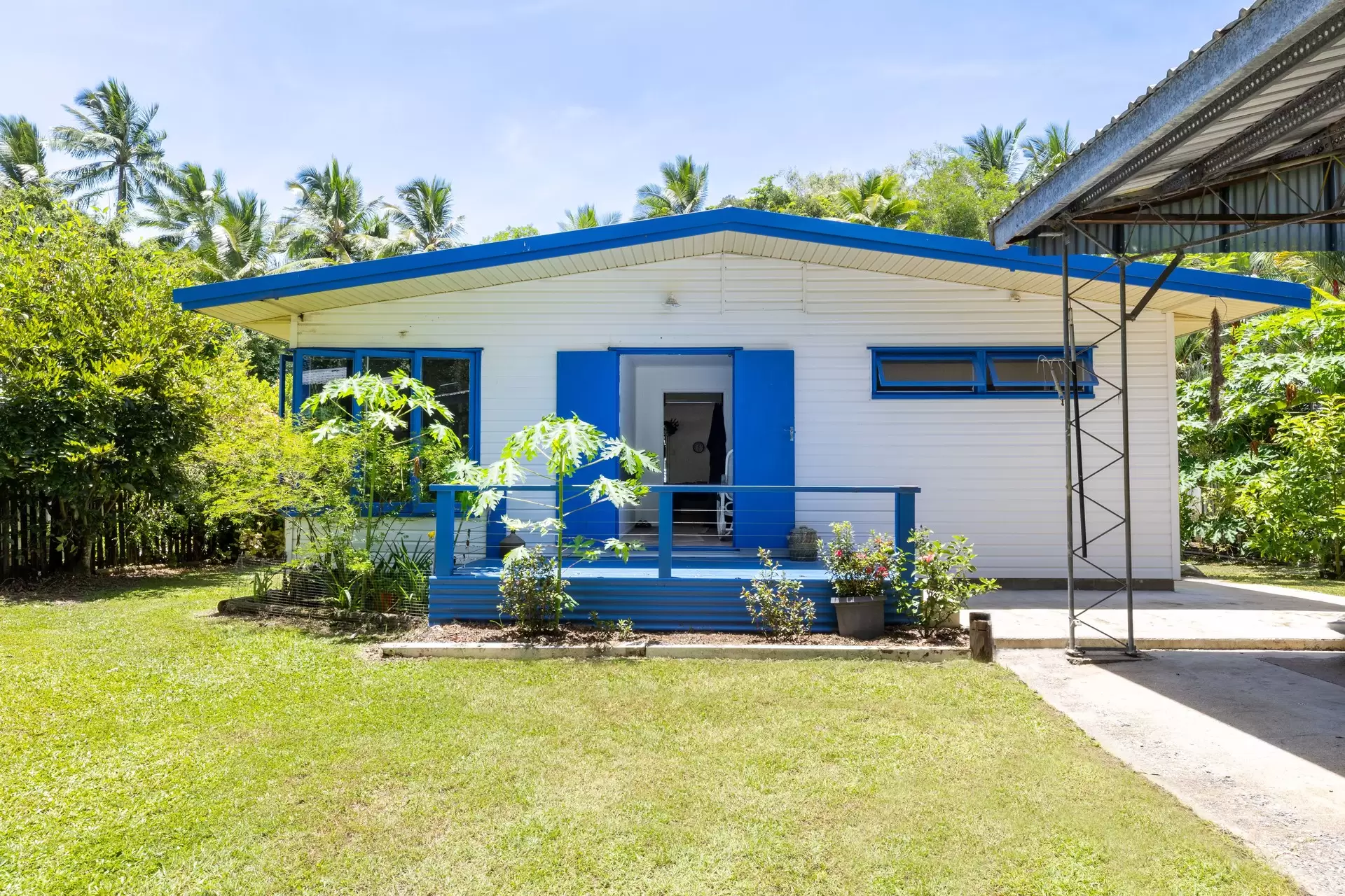 24 Rankin Street, Newell Sold by Queensland Sotheby's International Realty - image 1