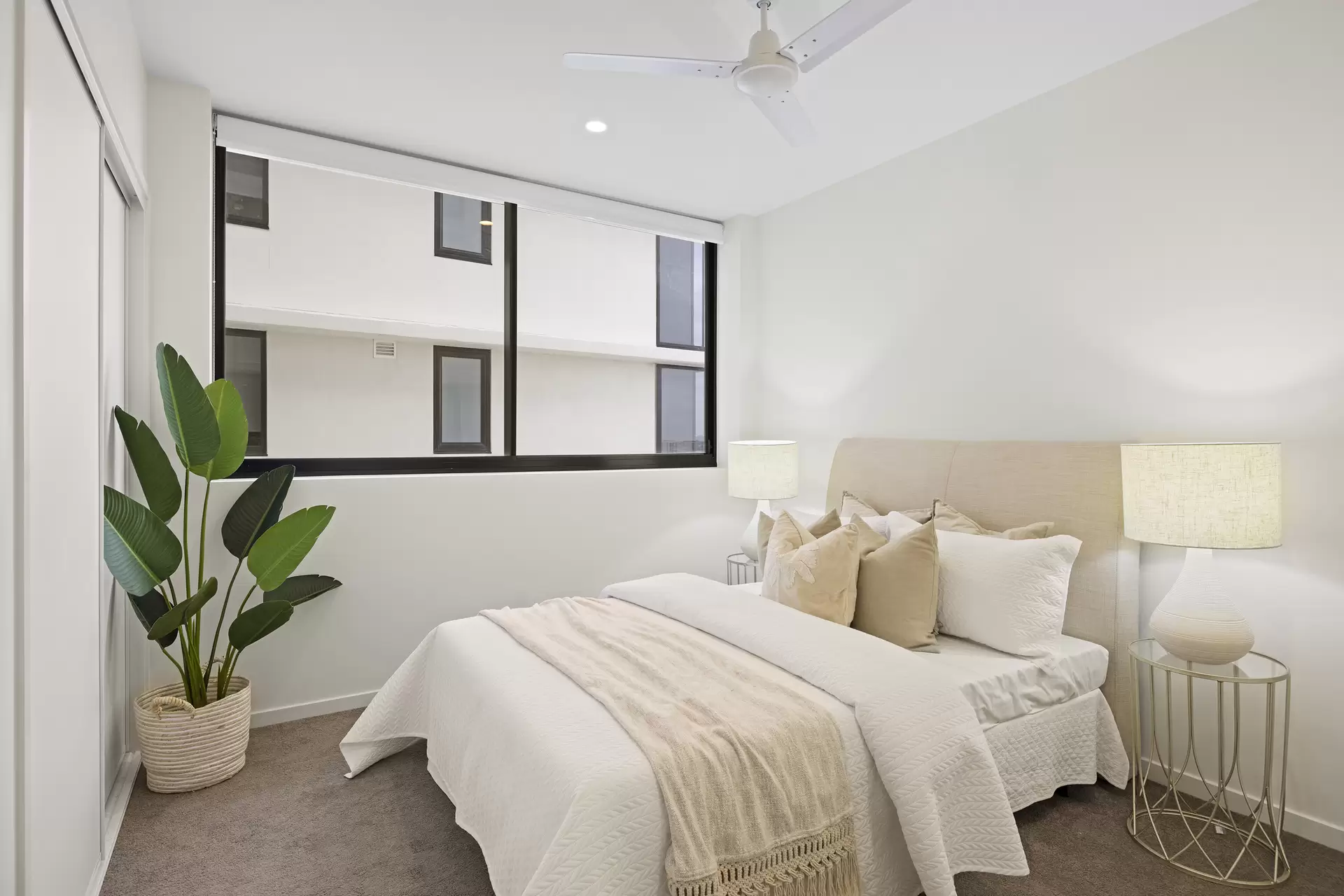 907/9 Market Lane, Maroochydore Sold by Queensland Sotheby's International Realty - image 1