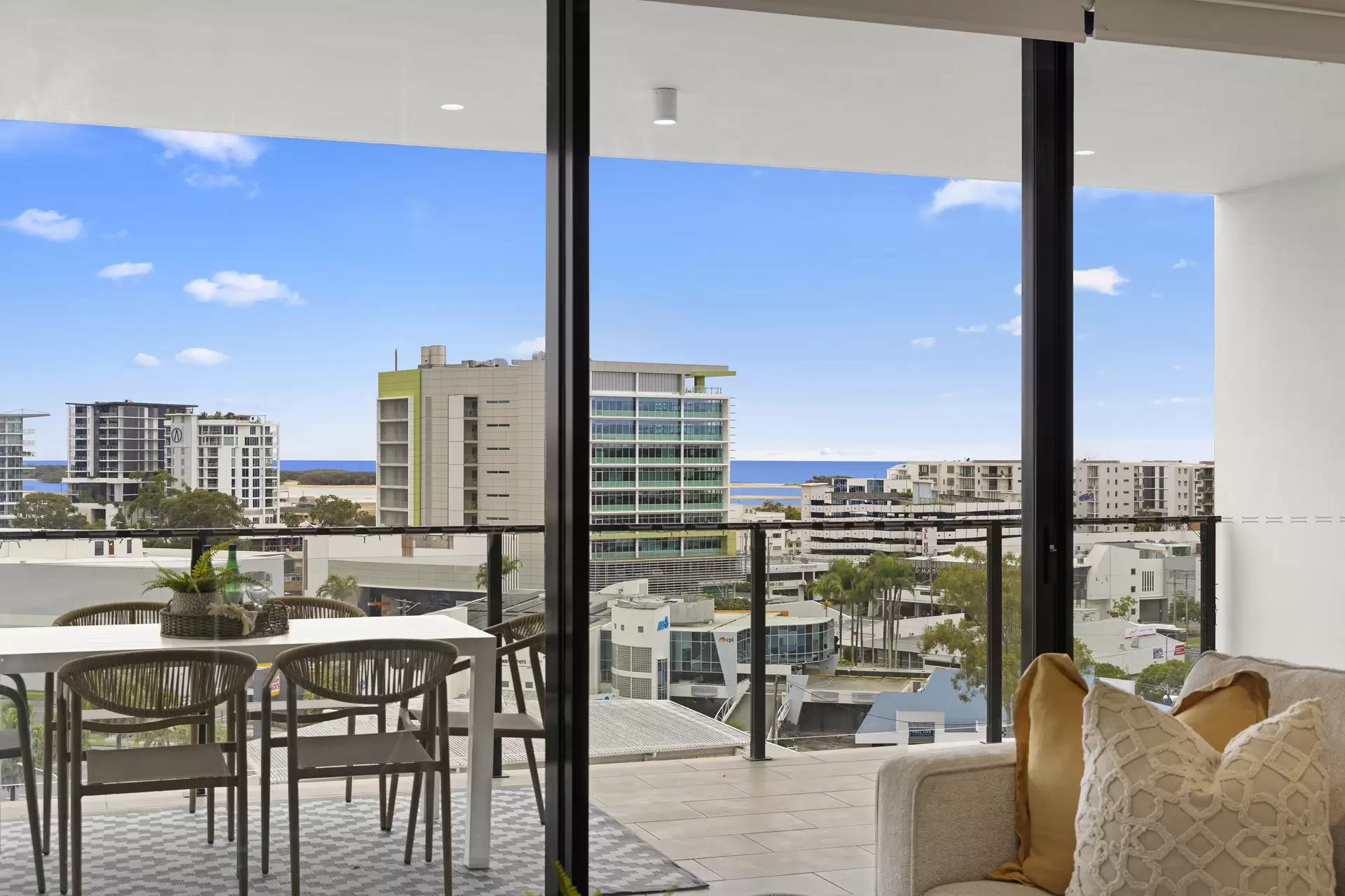 907/9 Market Lane, Maroochydore Sold by Queensland Sotheby's International Realty - image 1