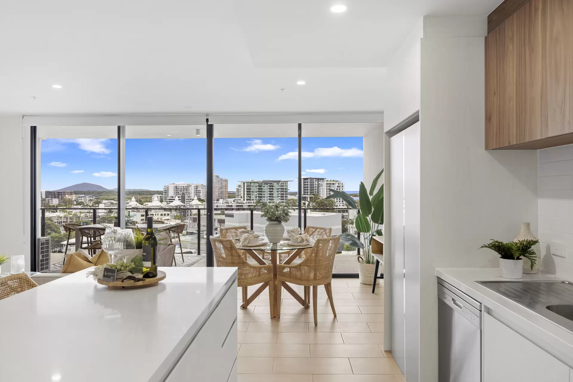 907/9 Market Lane, Maroochydore Sold by Queensland Sotheby's International Realty - image 1